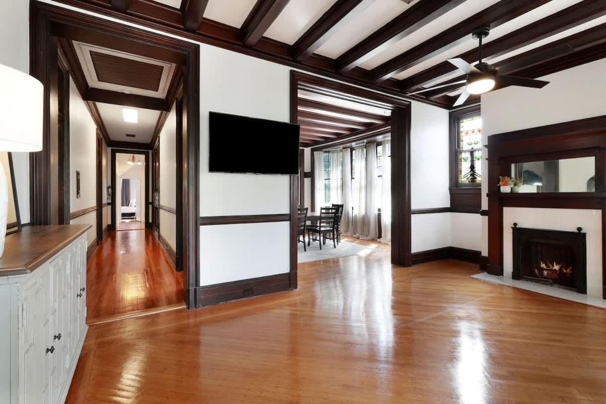 Spacious and Elegant Family Home in Mid-City