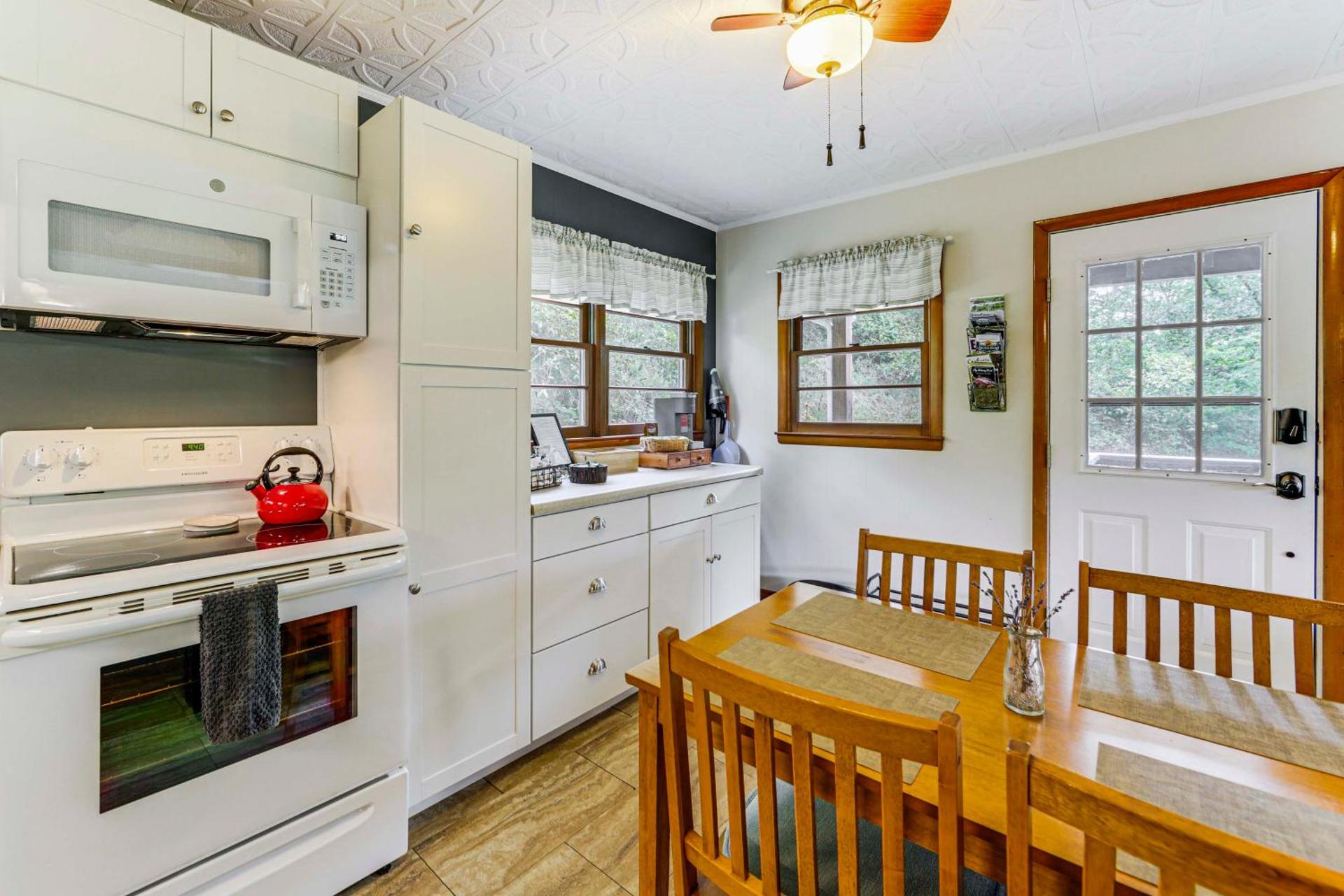 Sylva Riverfront Cabin Near WCU Pet-Friendly!