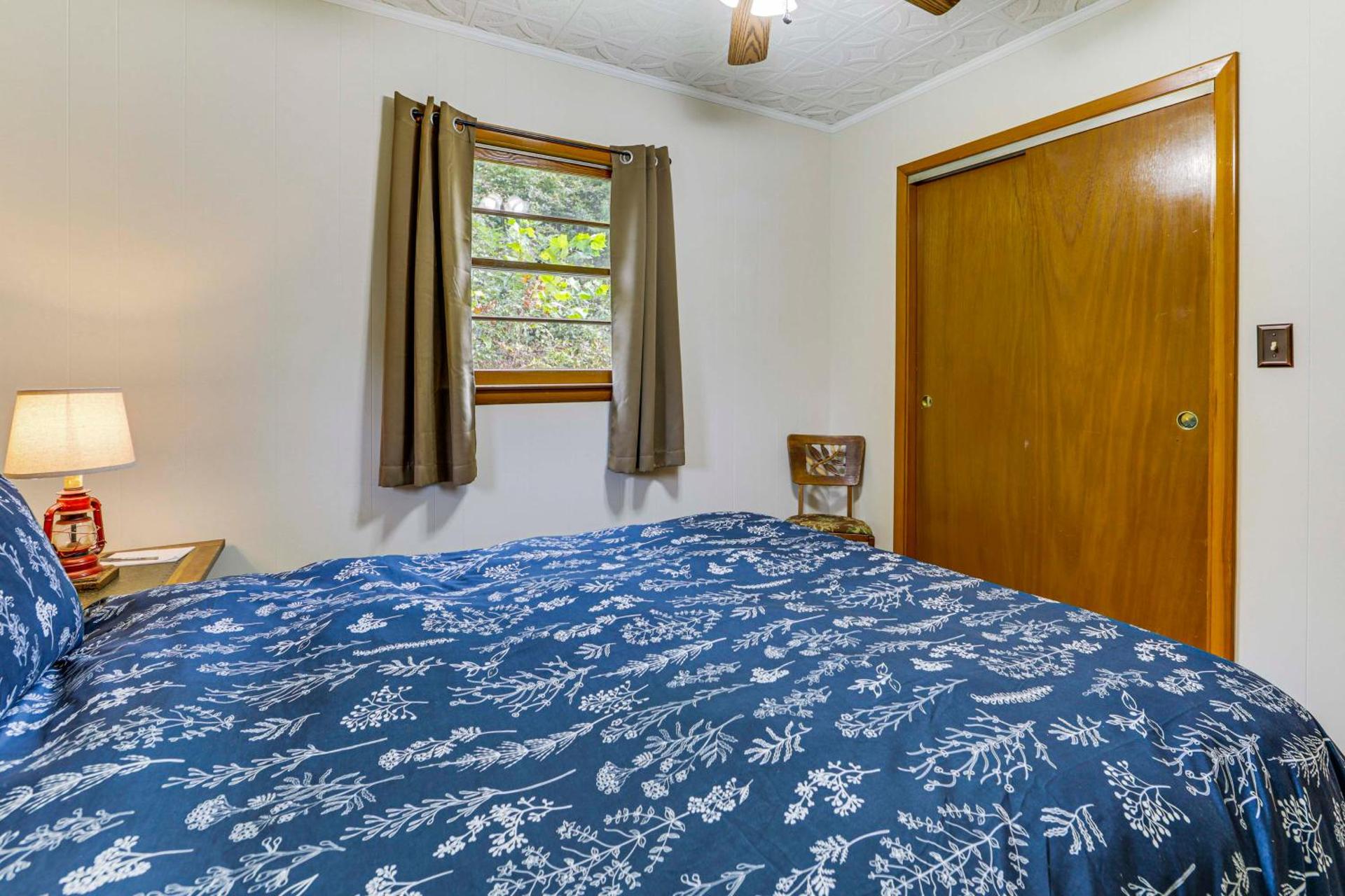 Sylva Riverfront Cabin Near WCU Pet-Friendly!