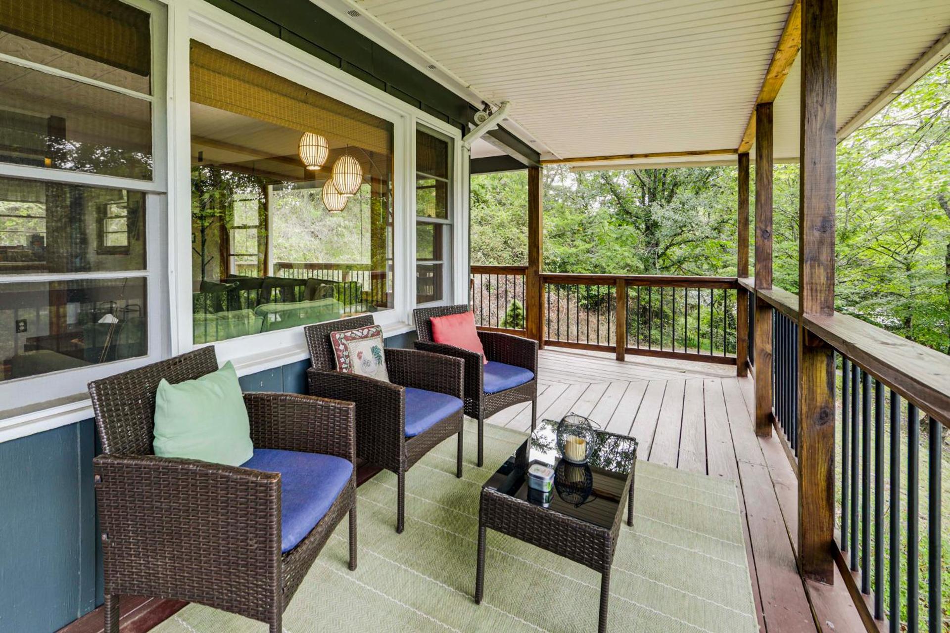 Sylva Riverfront Cabin Near WCU Pet-Friendly!