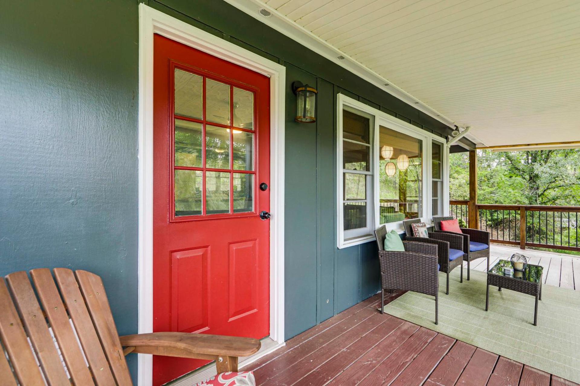 Sylva Riverfront Cabin Near WCU Pet-Friendly!