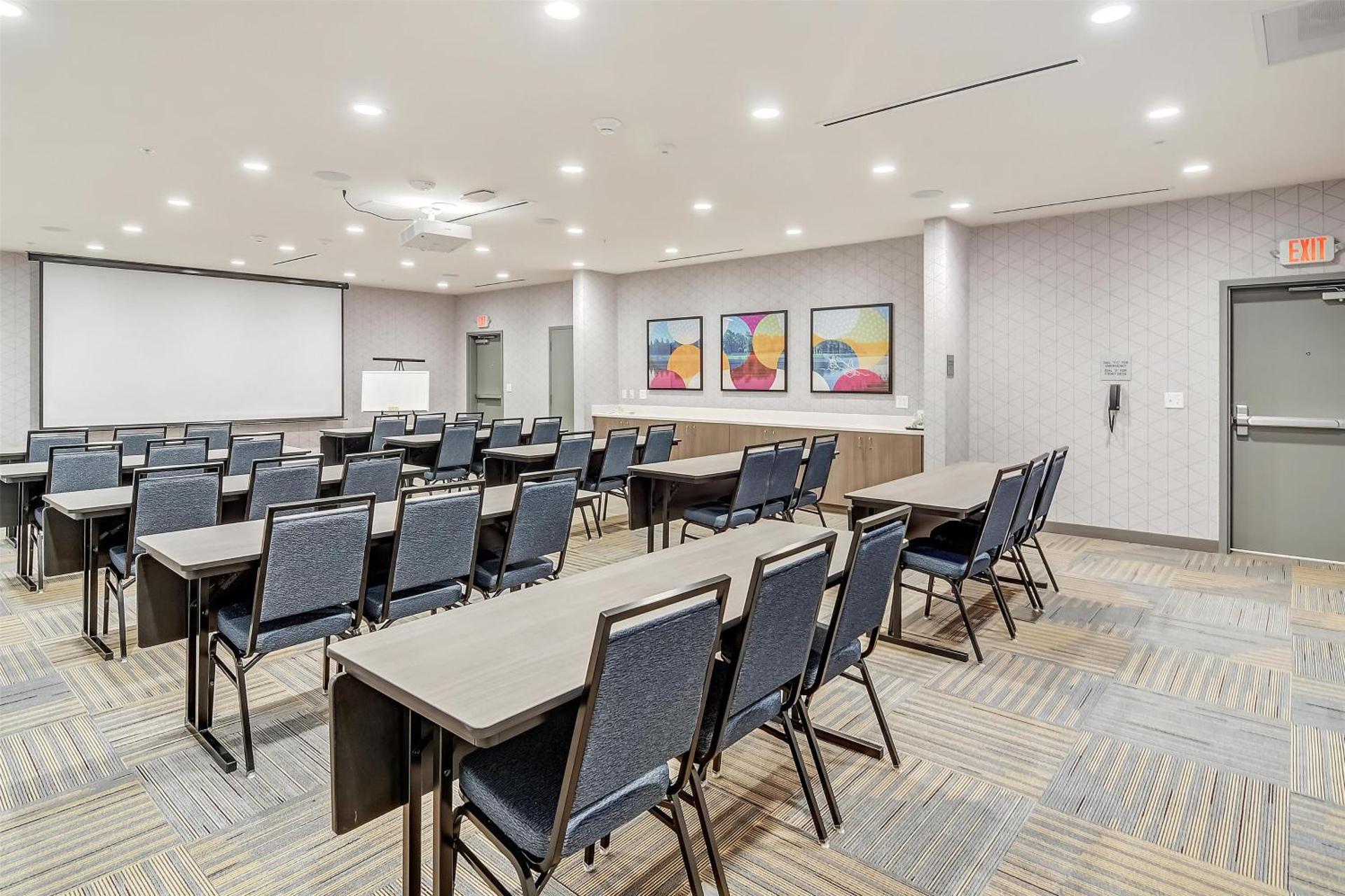 Meeting/conference room
