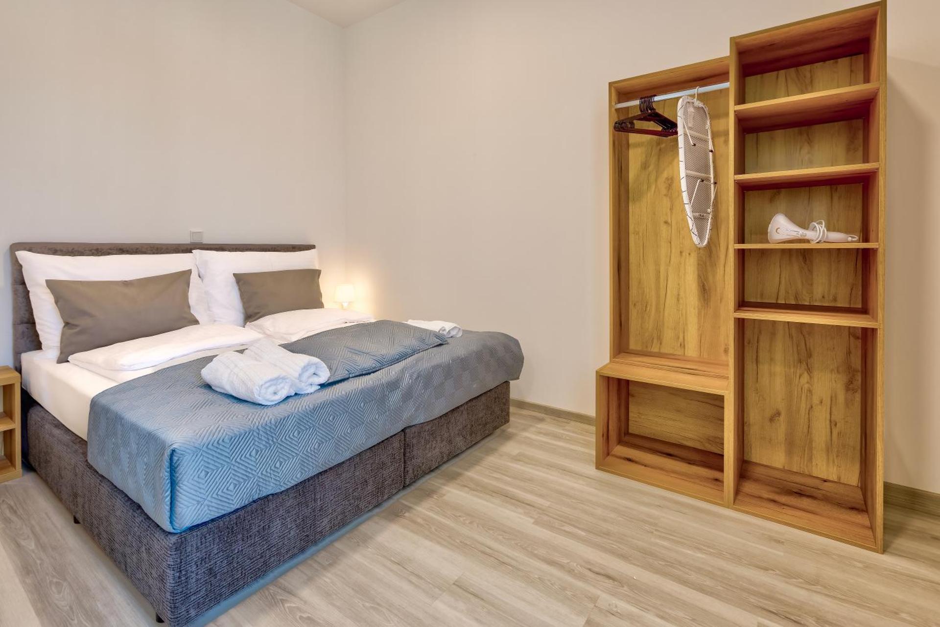 Studio Apartment with King Bed