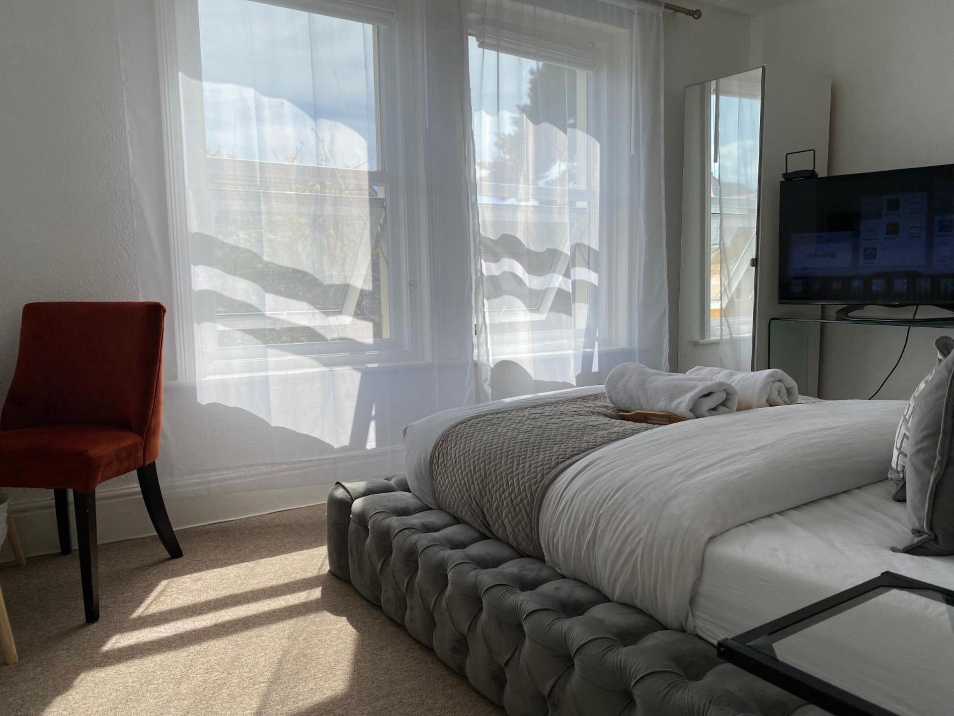 Seaside 5 min from beach ensuite room parking