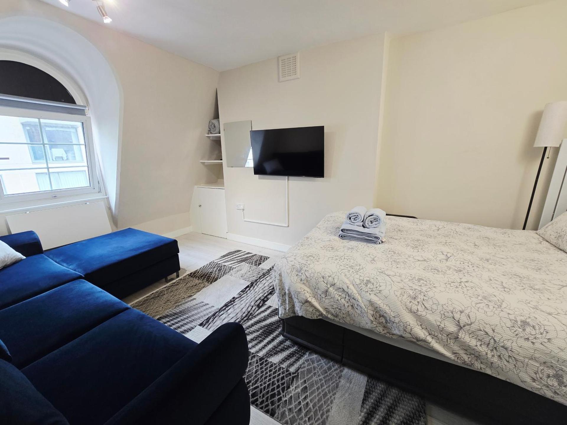 Cosy studio Victoria