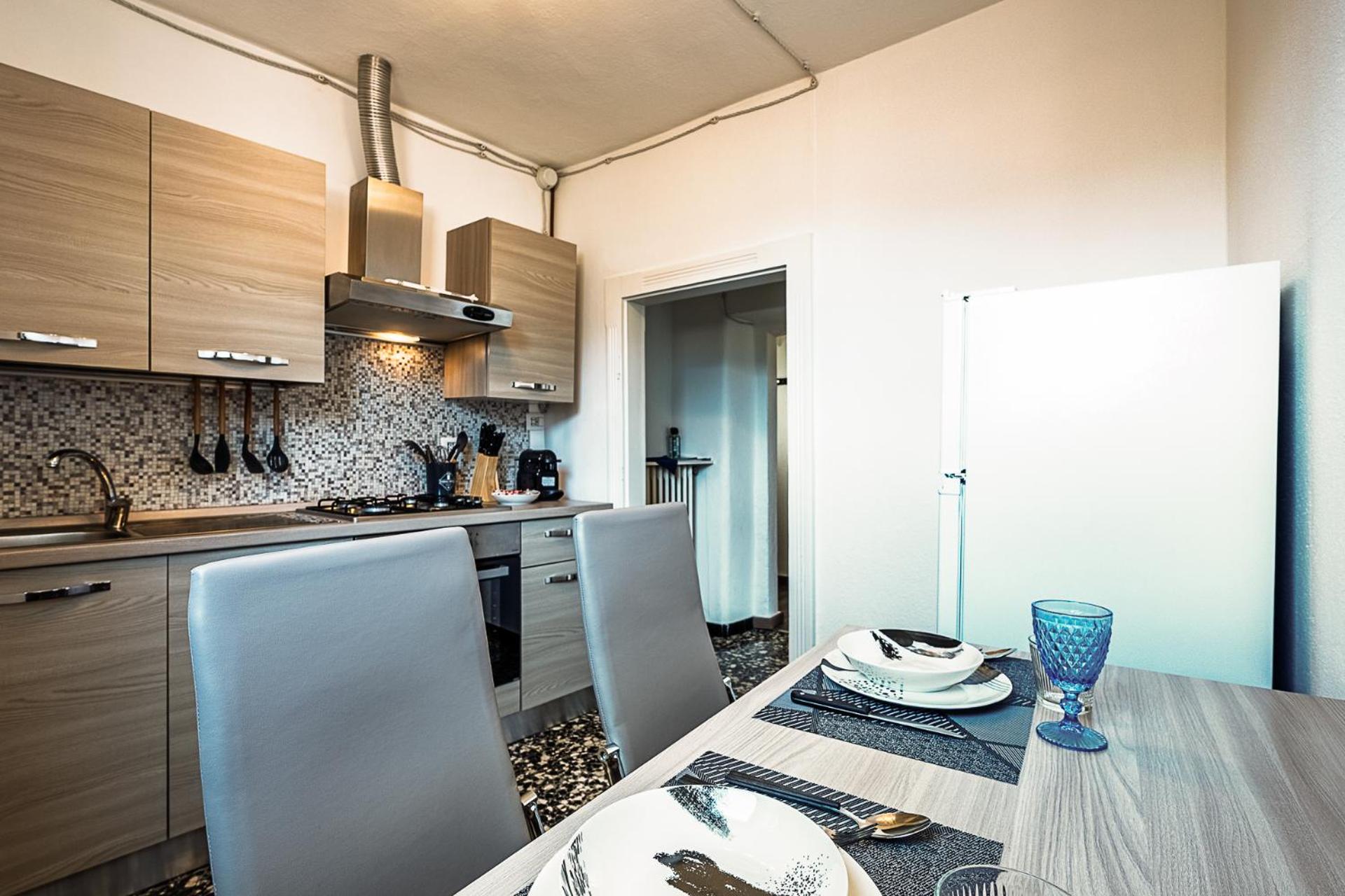 The window on the lake, free parking