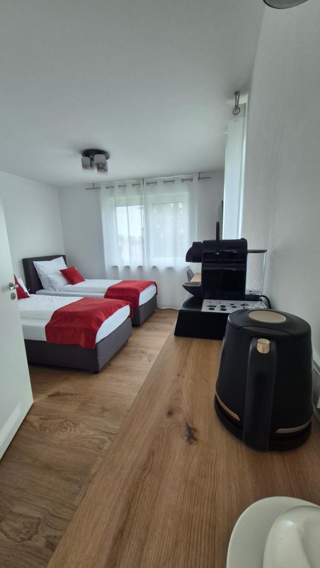 Apartments Seibel Doppel-Zweibettzimmer mit Balkon