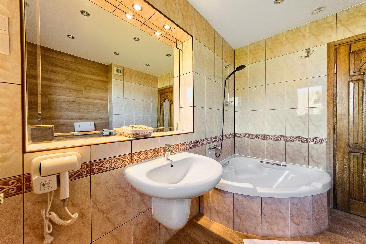 Willa Górski Potok - W CENIE ŚNIADANIE I ZNIŻKI NA TERMY !