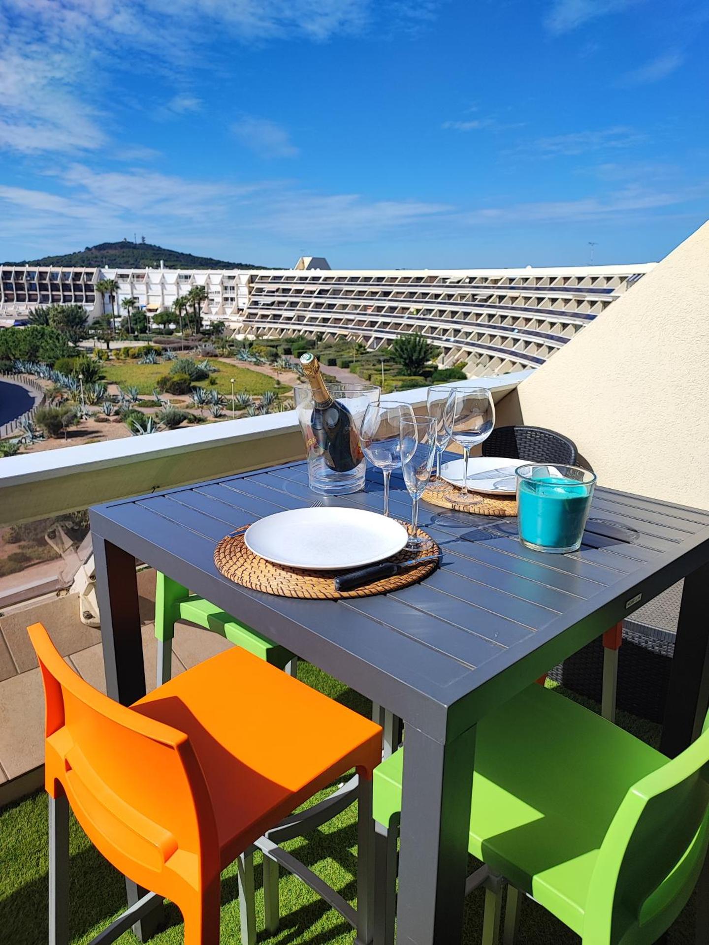 Héliopolis AB dernier étage Vue mer