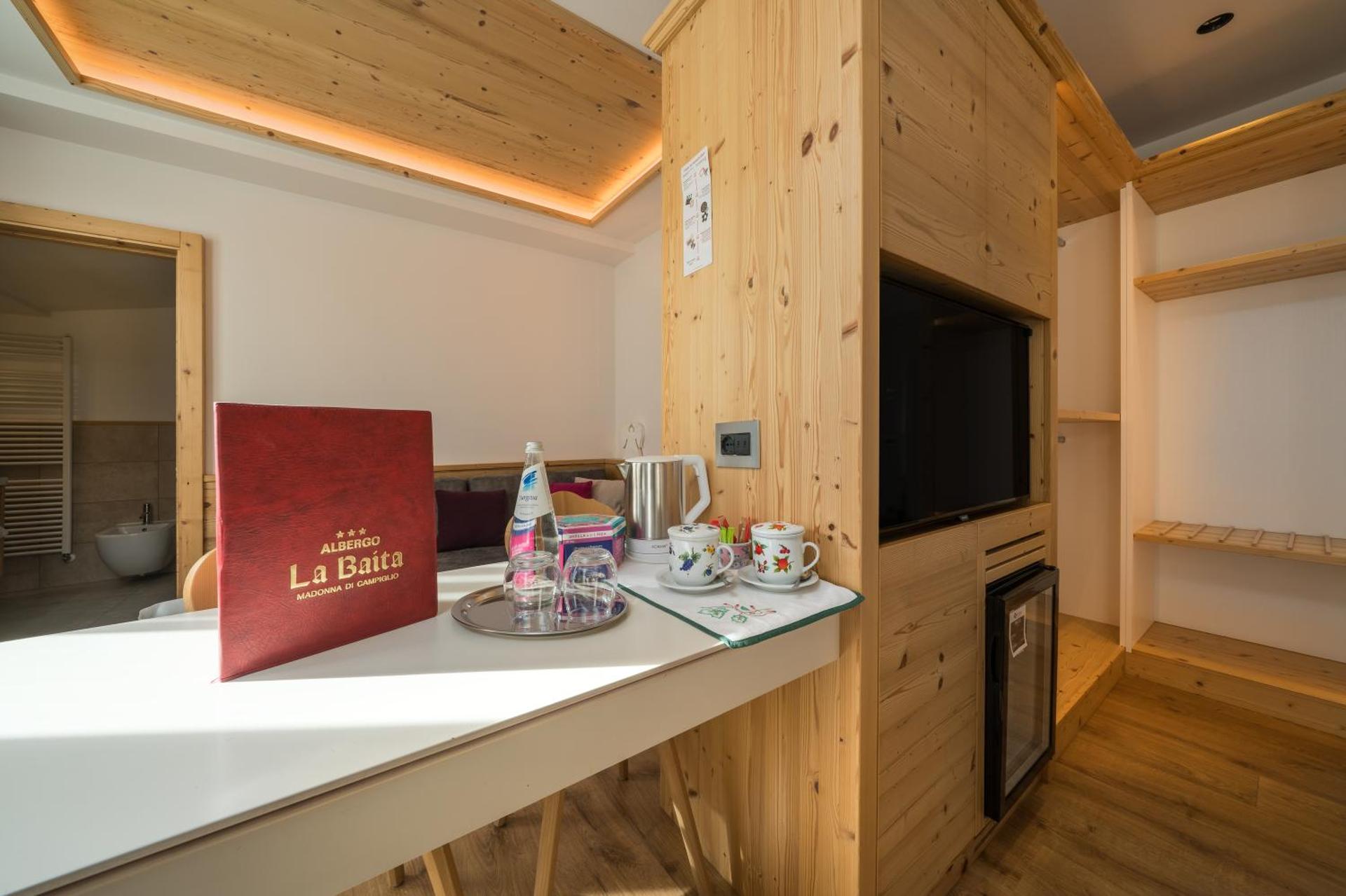 Coffee/tea facilities