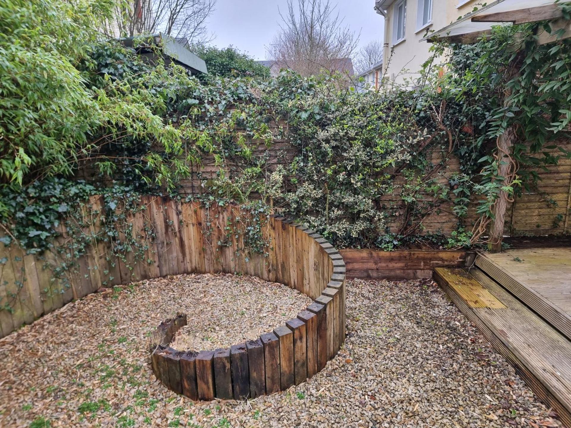 3-Beds Sleep 7 with Garden & Private Parking