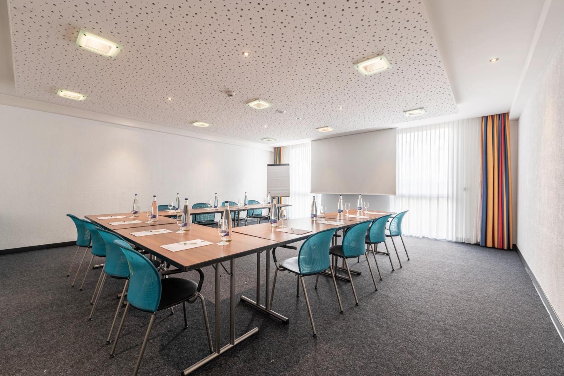 Meeting/conference room