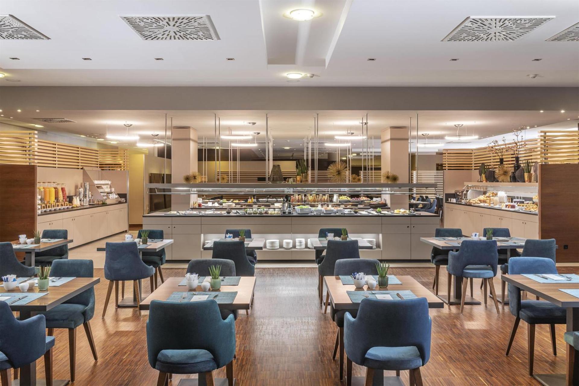 Meeting/conference room