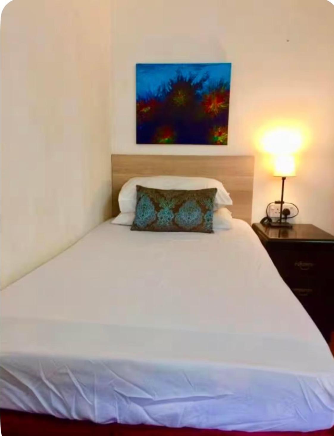 Comfortable room in Malmö- Husievägen 100