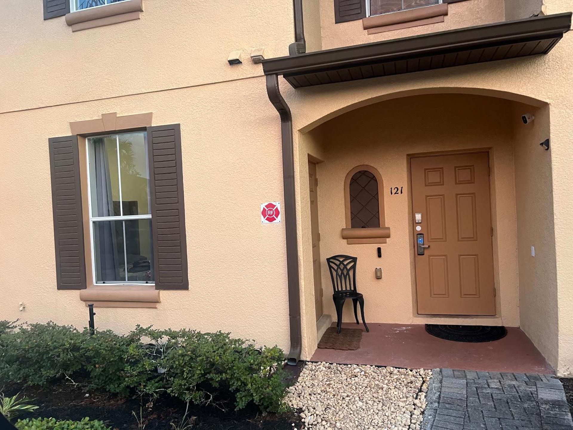 Vashay's Lovely vacation pad at Disney