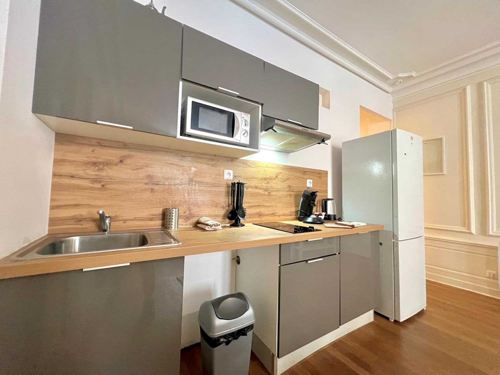 Kitchen or kitchenette