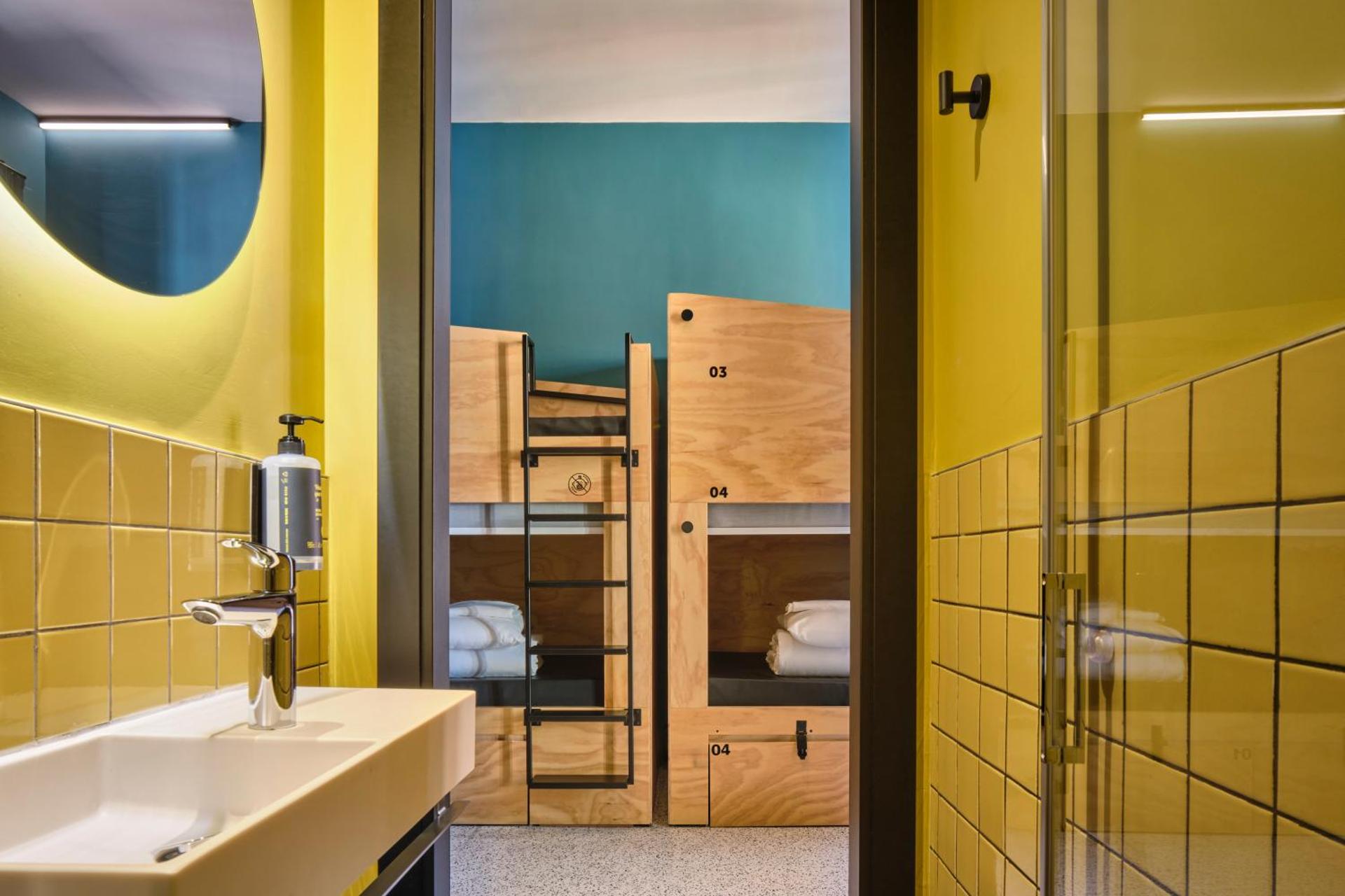 Bed in 4-Bed Mixed Dormitory Room