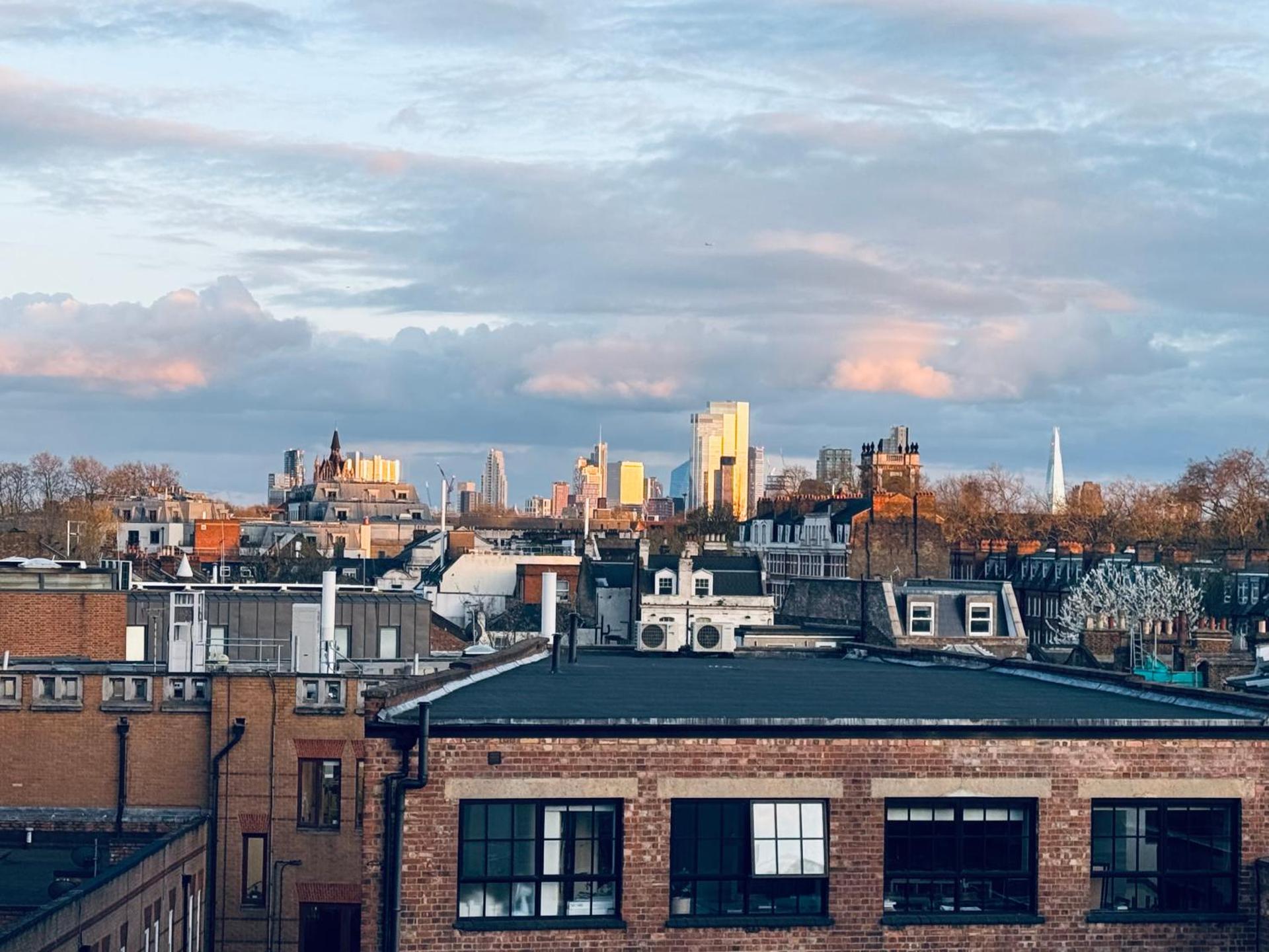 Entire 1 bed flat in the heart of London Islington