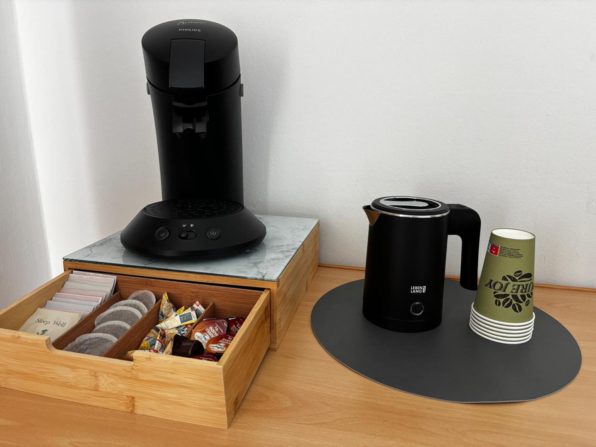 Coffee/tea facilities