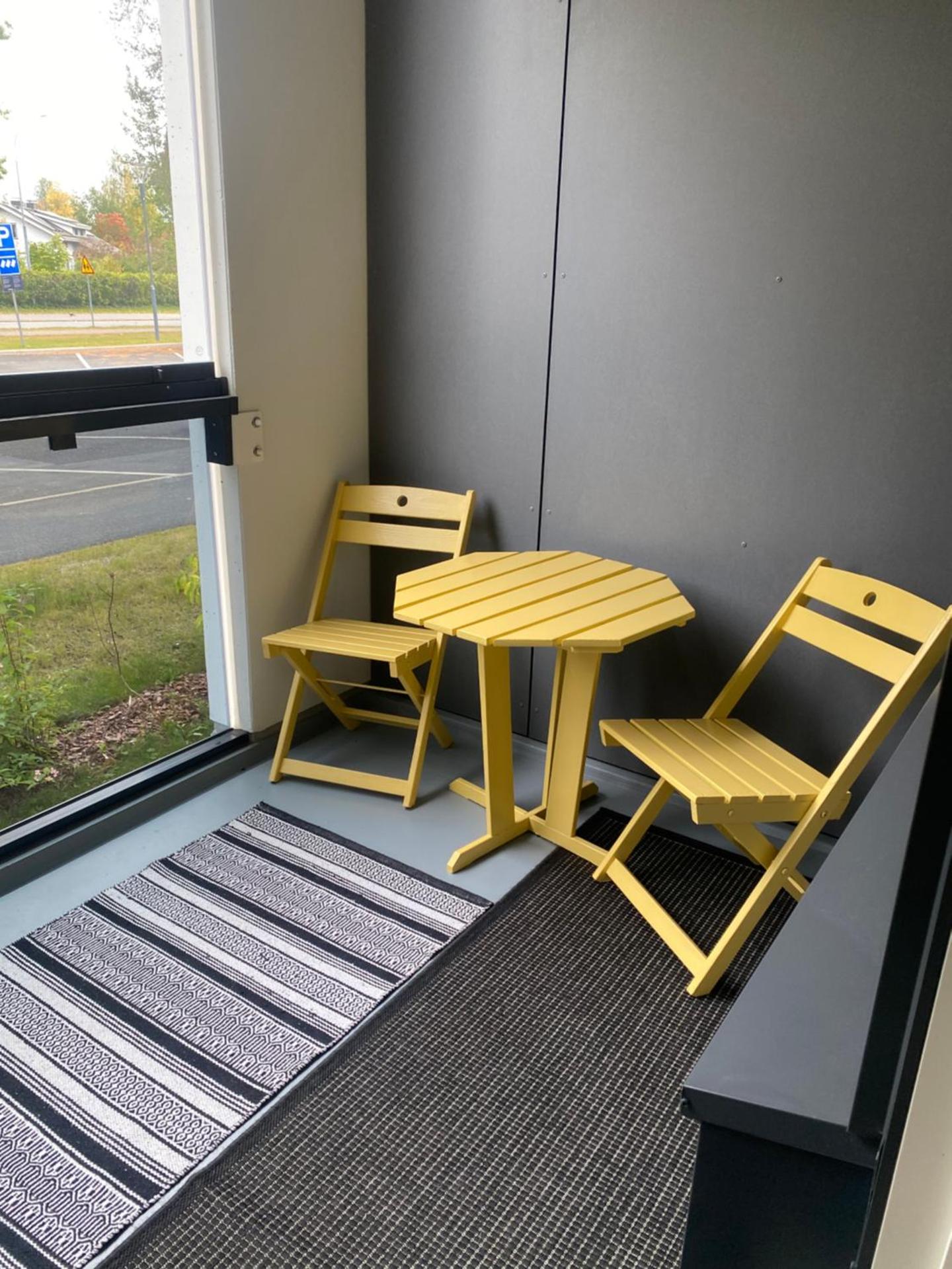 Moderni yksiö, omalla autopaikalla