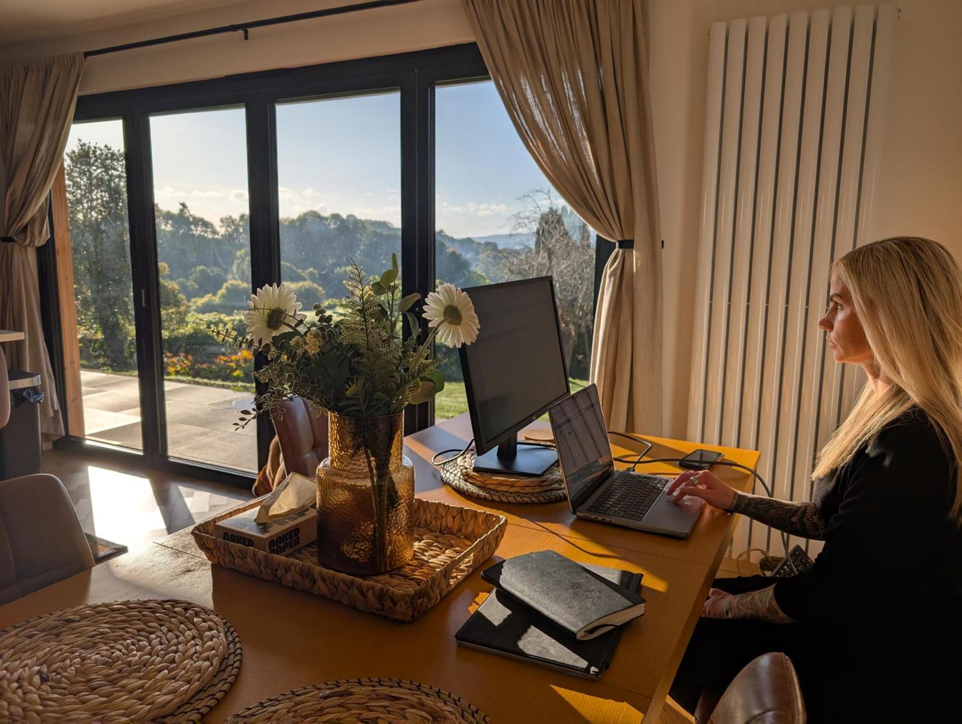 Modern Bungalow Views of Pen y Fan