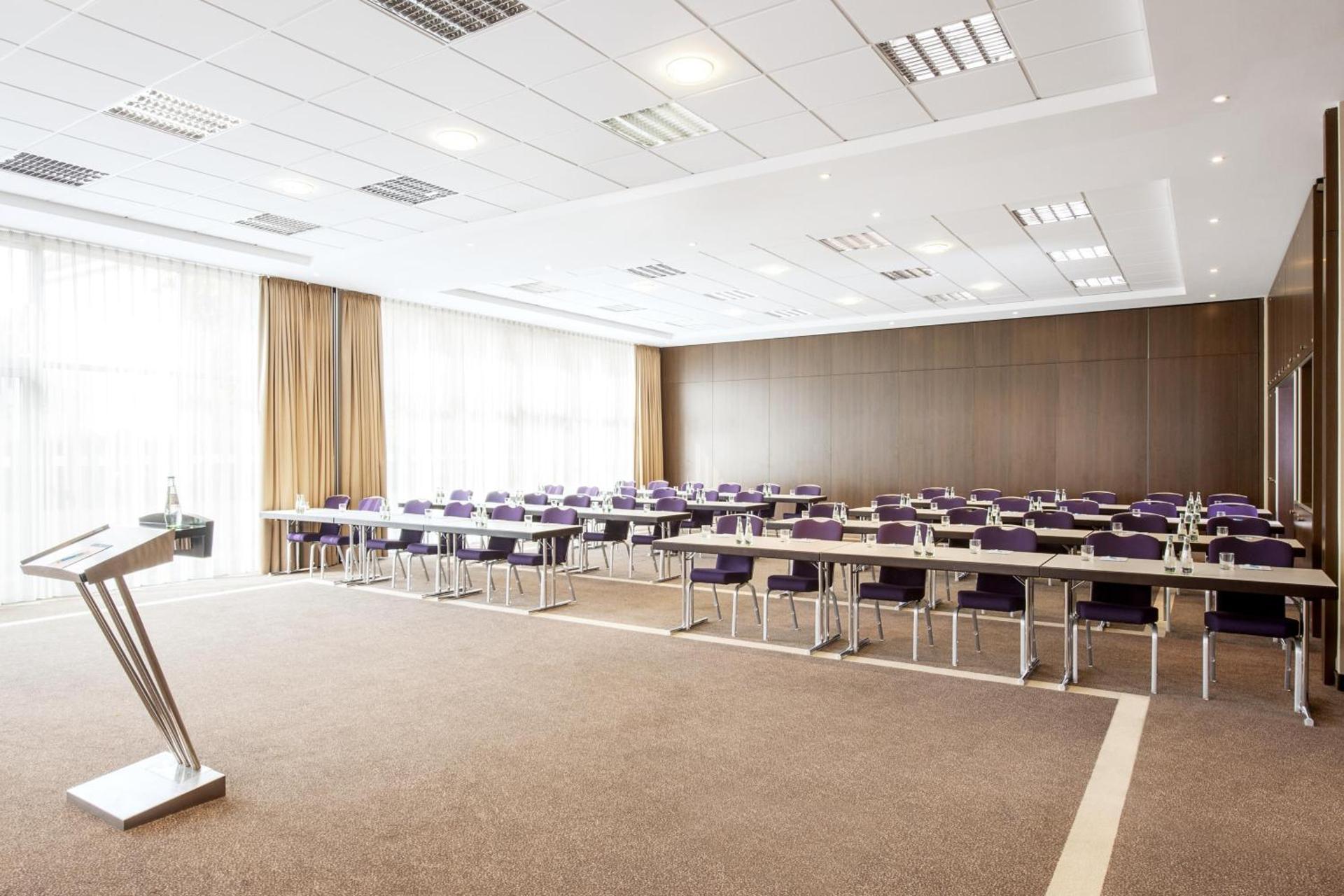 Meeting/conference room