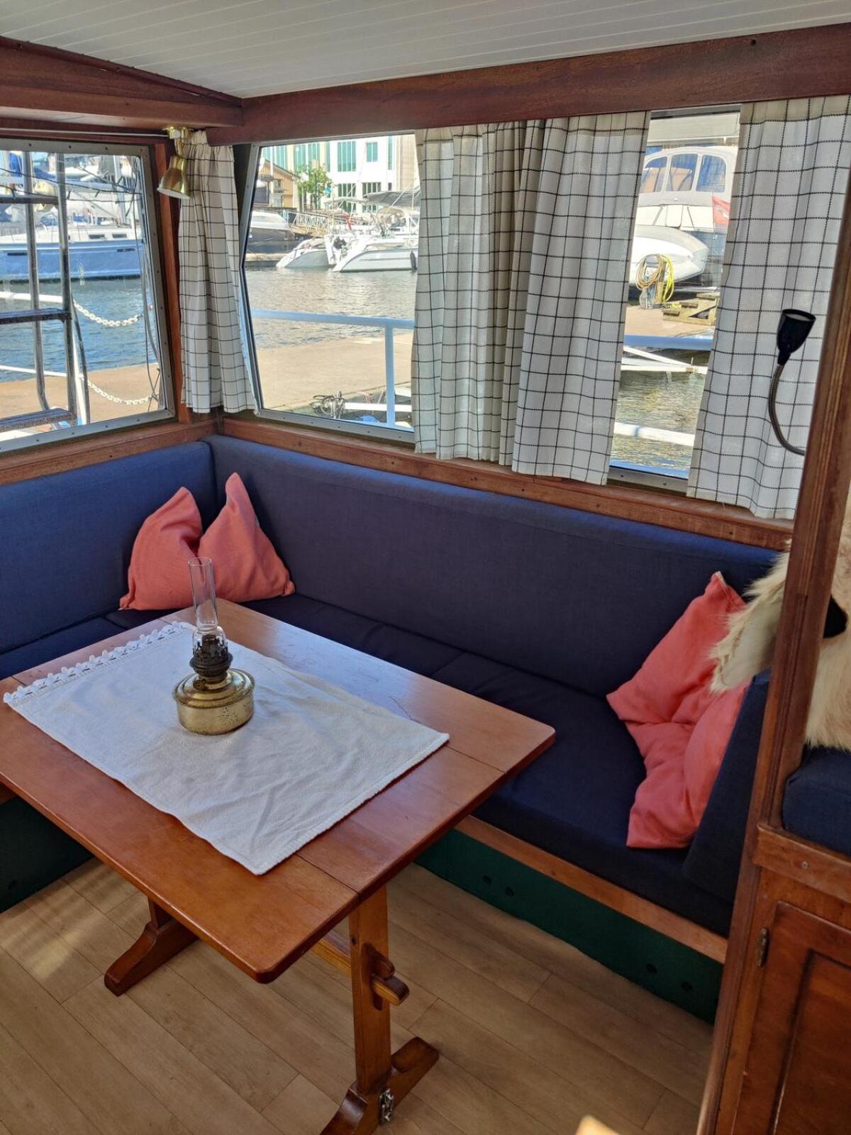 Downtown Boat-Apartment