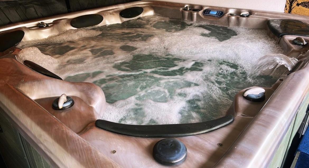 Chambre et Spa Sud Doré avec Piscine en saison