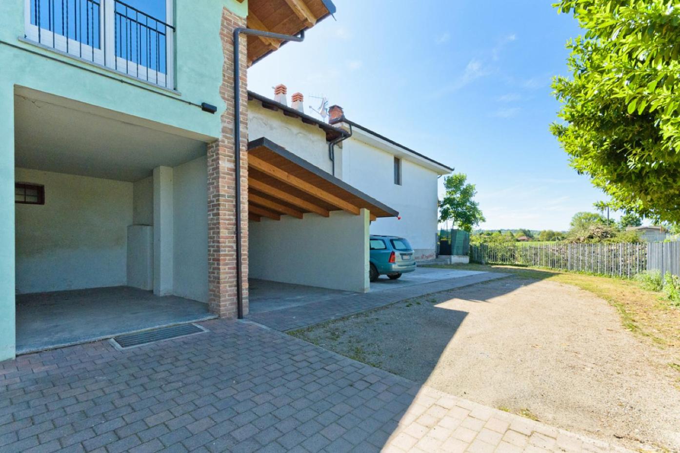 Inner courtyard view