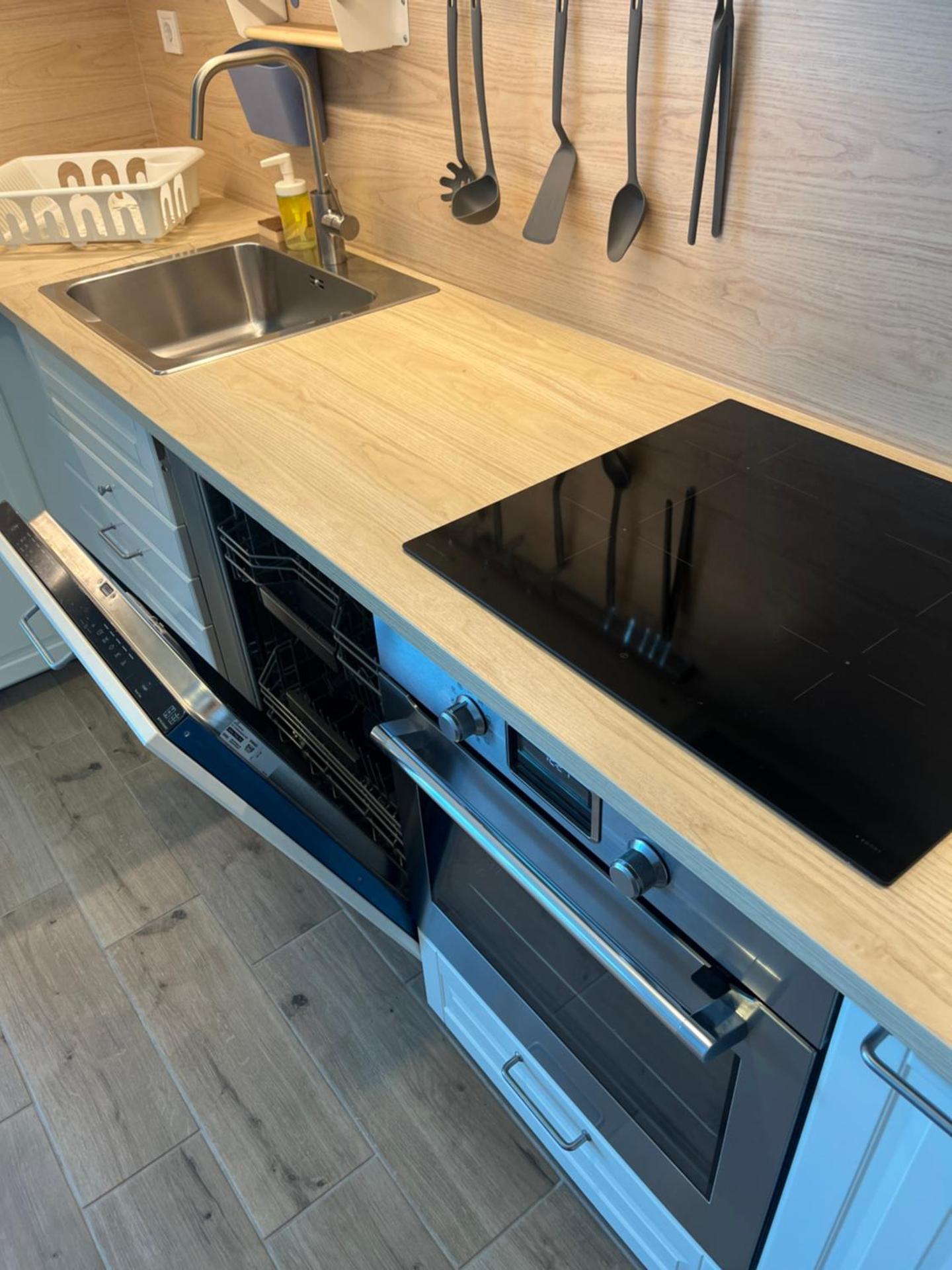 Kitchen or kitchenette