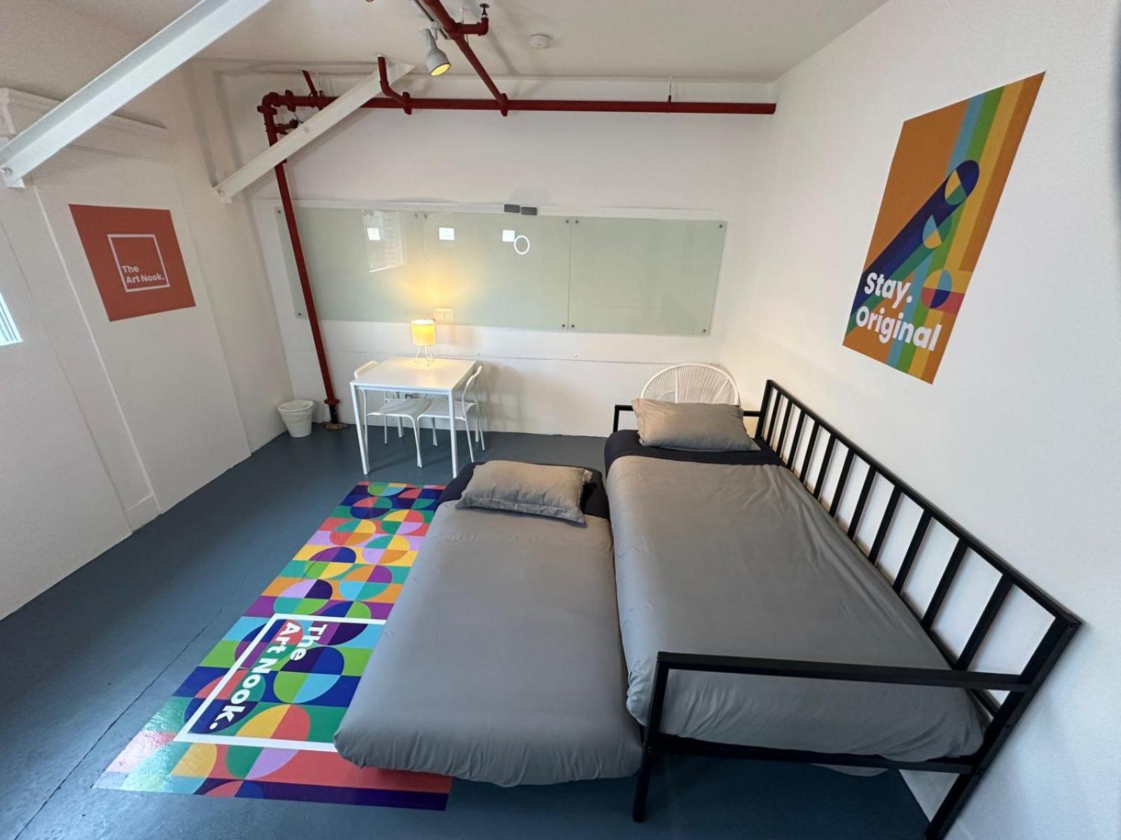 The Art Nook Private Rooms on Hollywood Blvd