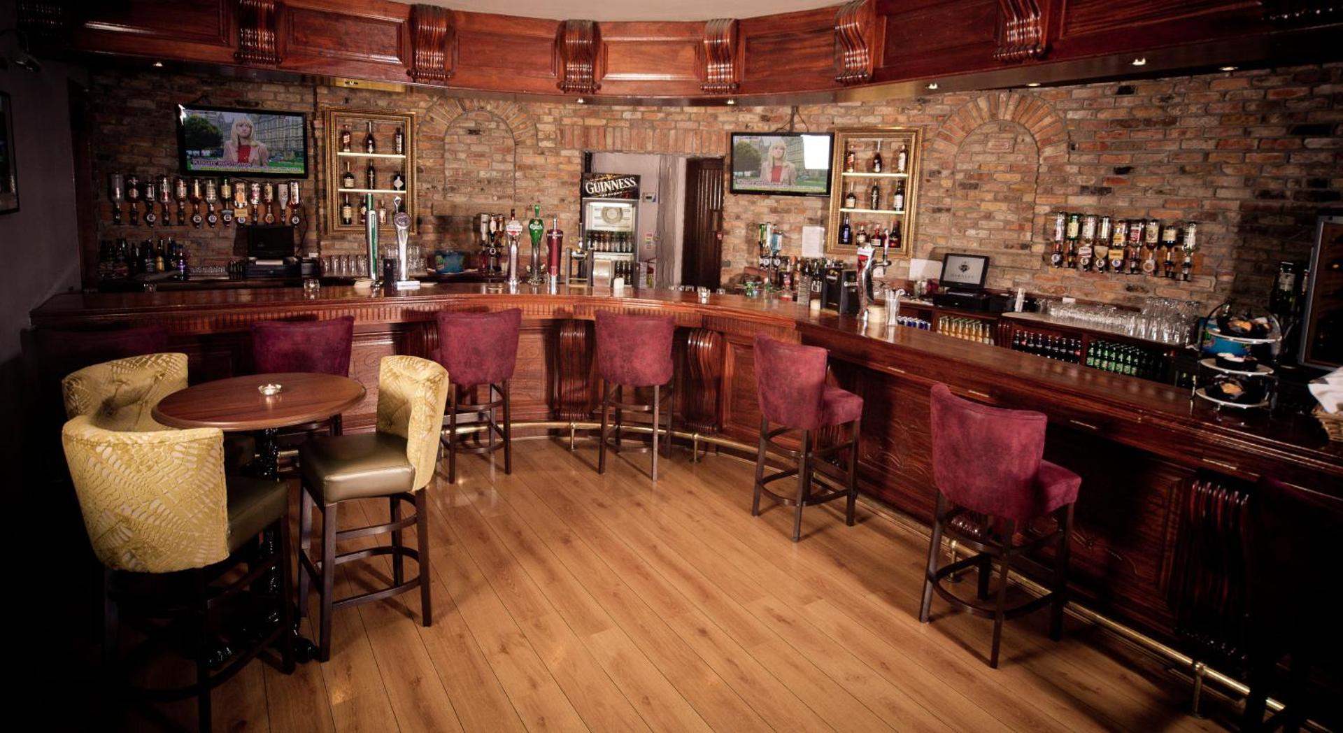 Lounge or bar