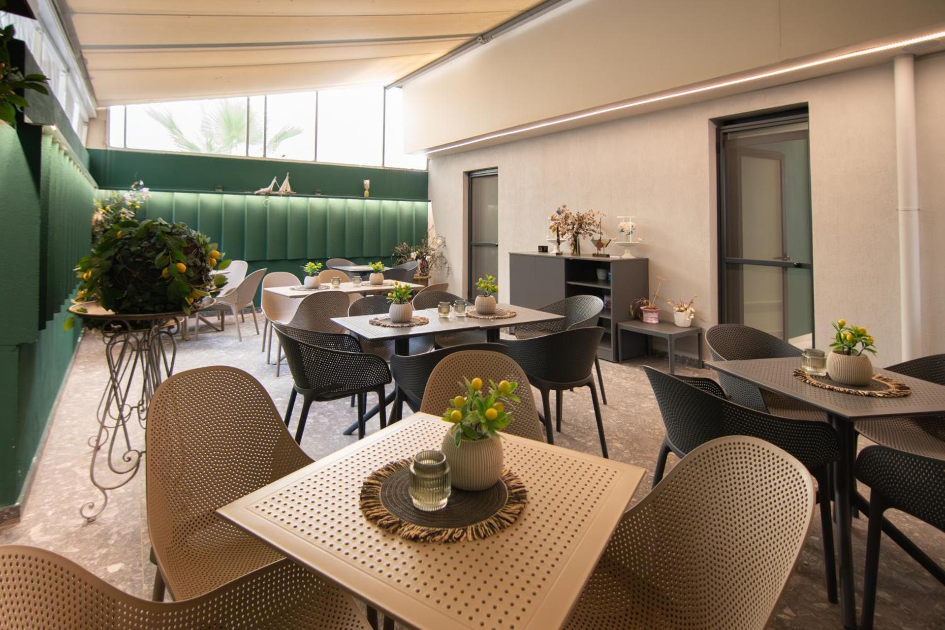 ALEXANDRA Boutique Residence Downtown