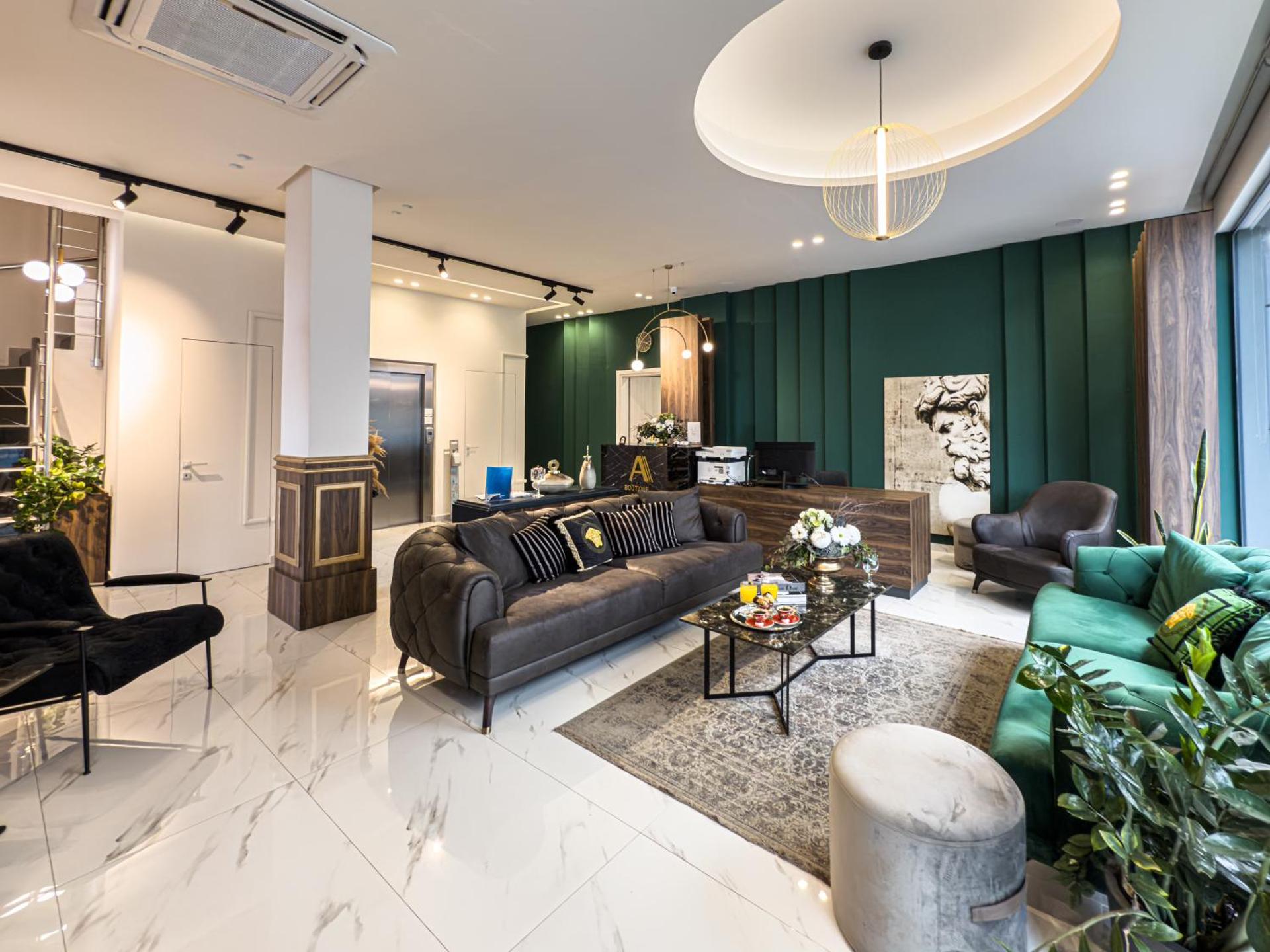 ALEXANDRA Boutique Residence Downtown