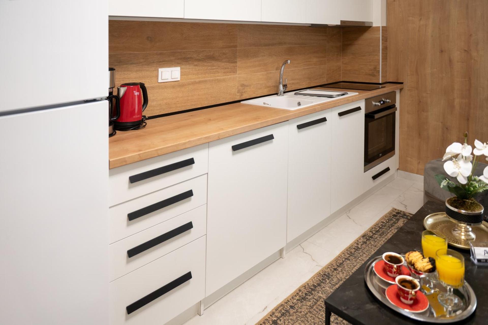 ALEXANDRA Boutique Residence Downtown