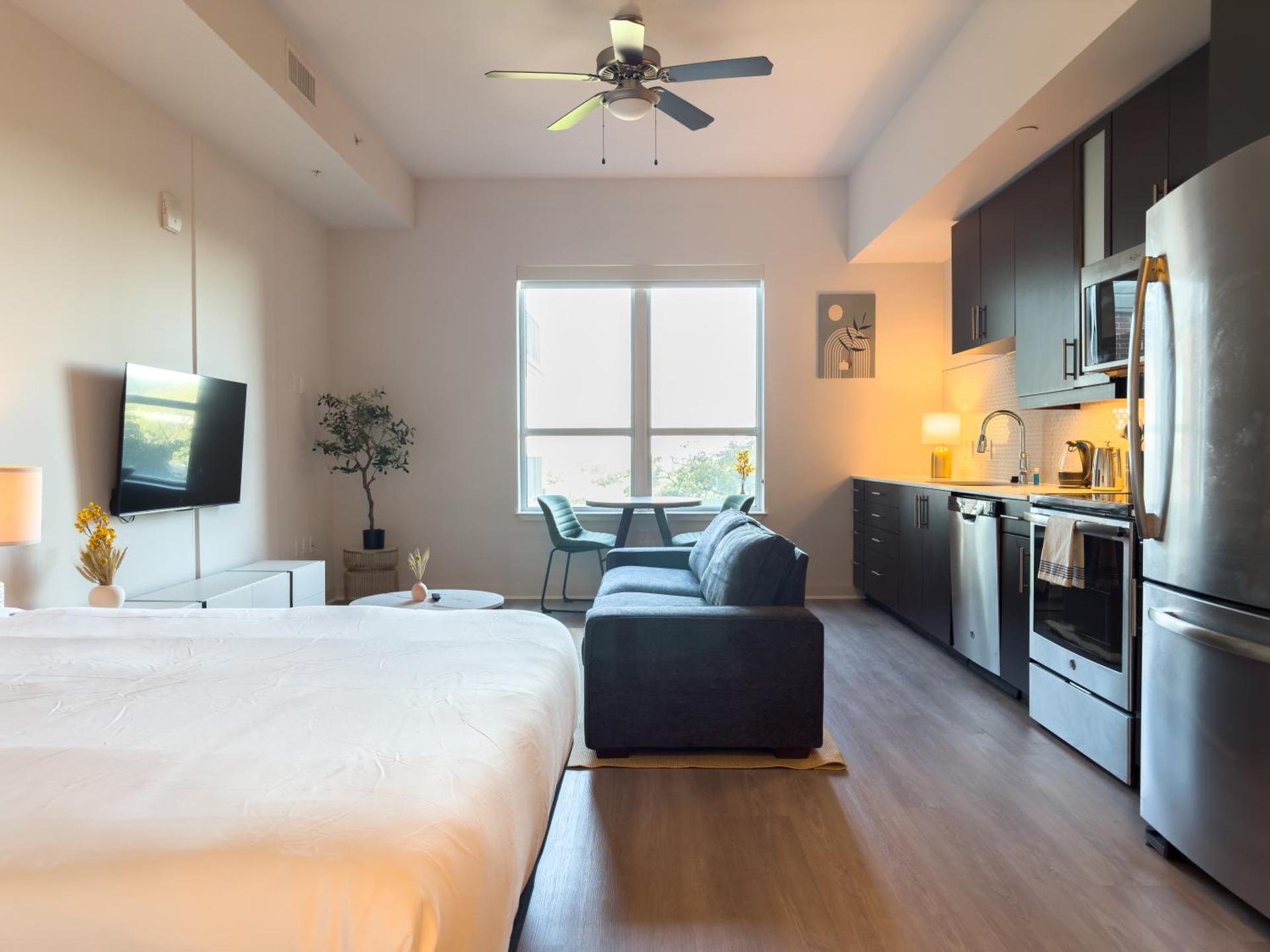 City View Suite - DTLA by Monthier