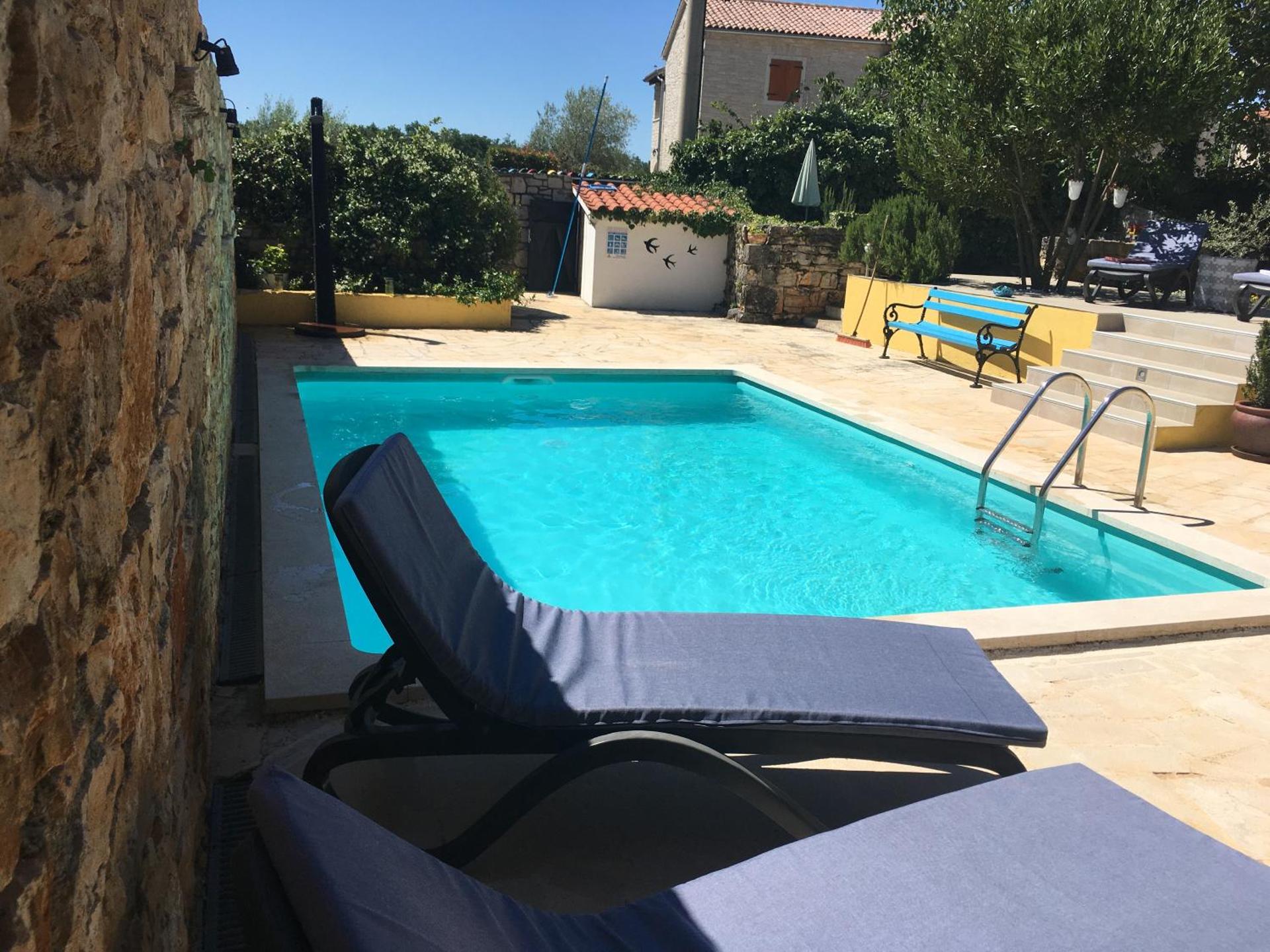 Holiday Home Ava1 with pool & Holiday Home Ava2 with whirlpool