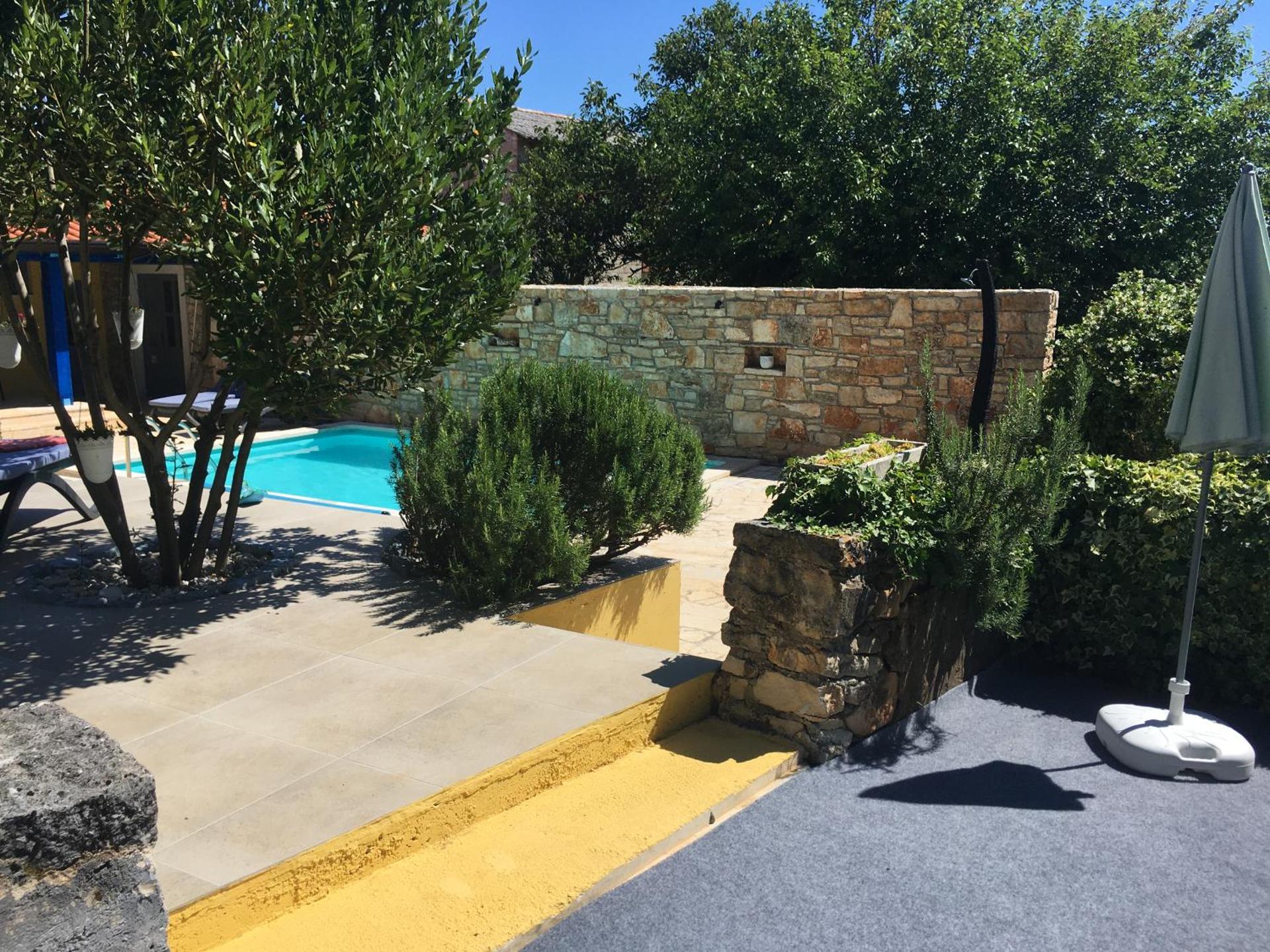 Holiday Home Ava1 with pool & Holiday Home Ava2 with whirlpool