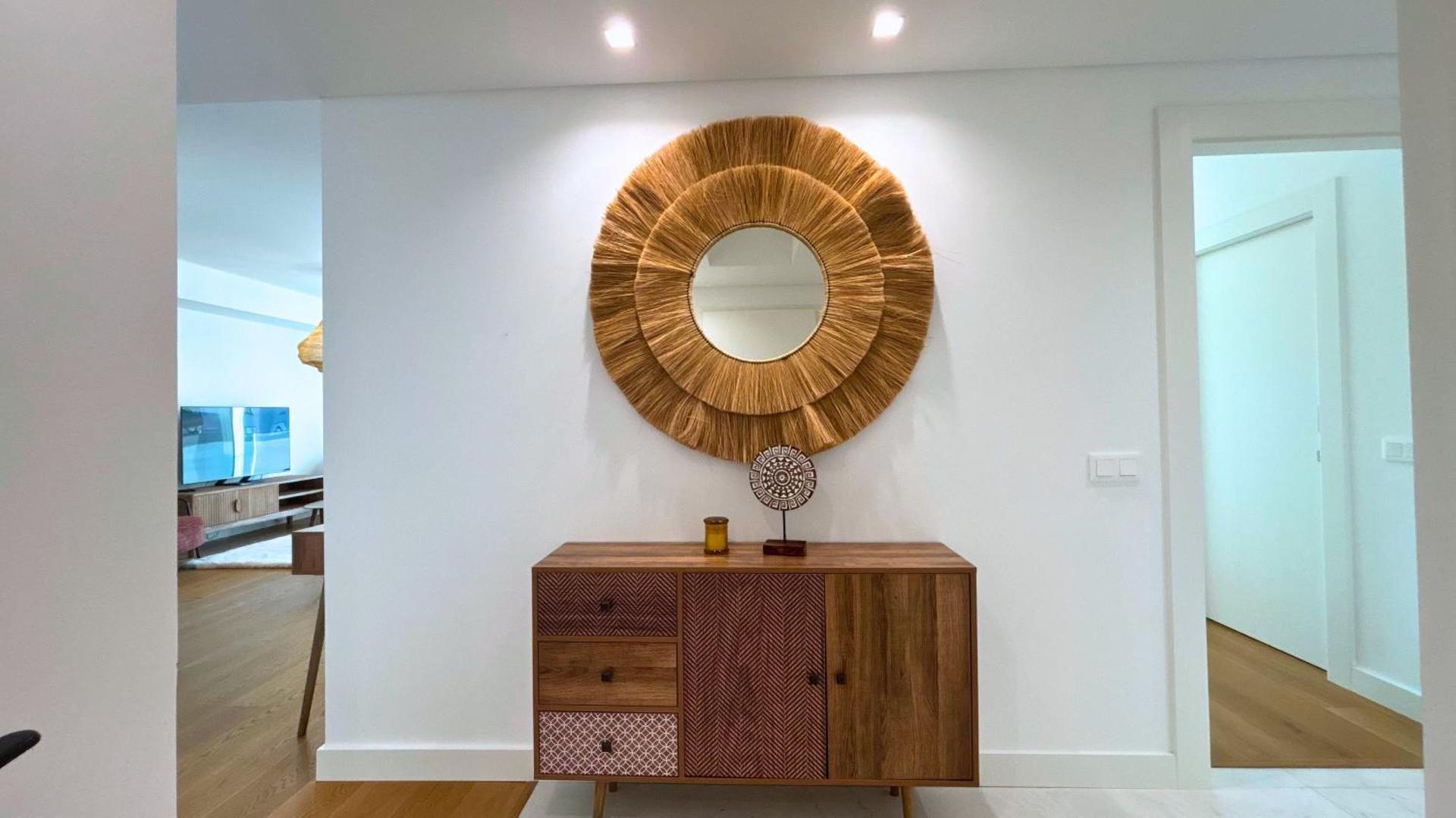 The Venus Apartment By Sam Houses