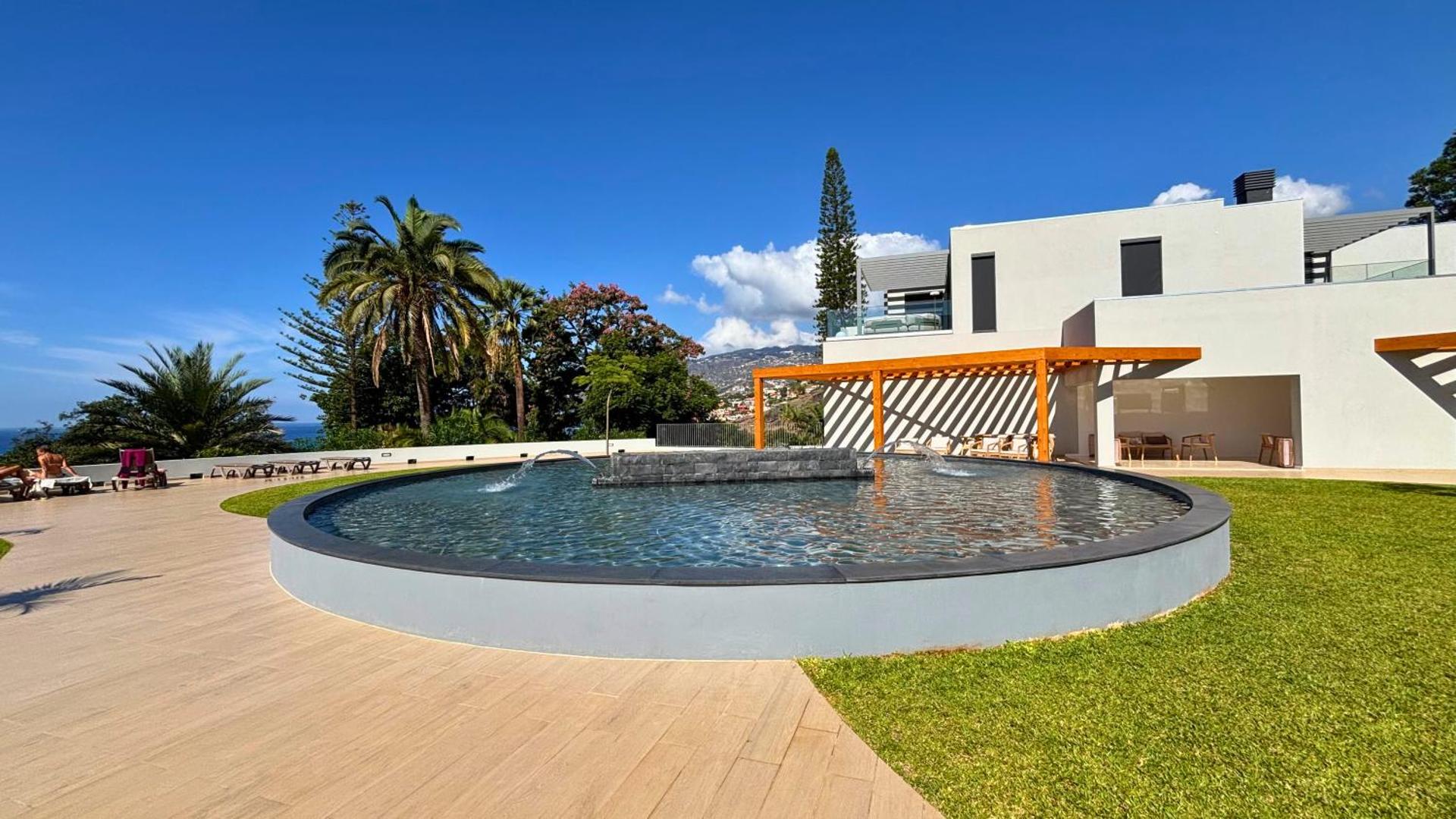 The Venus Apartment By Sam Houses