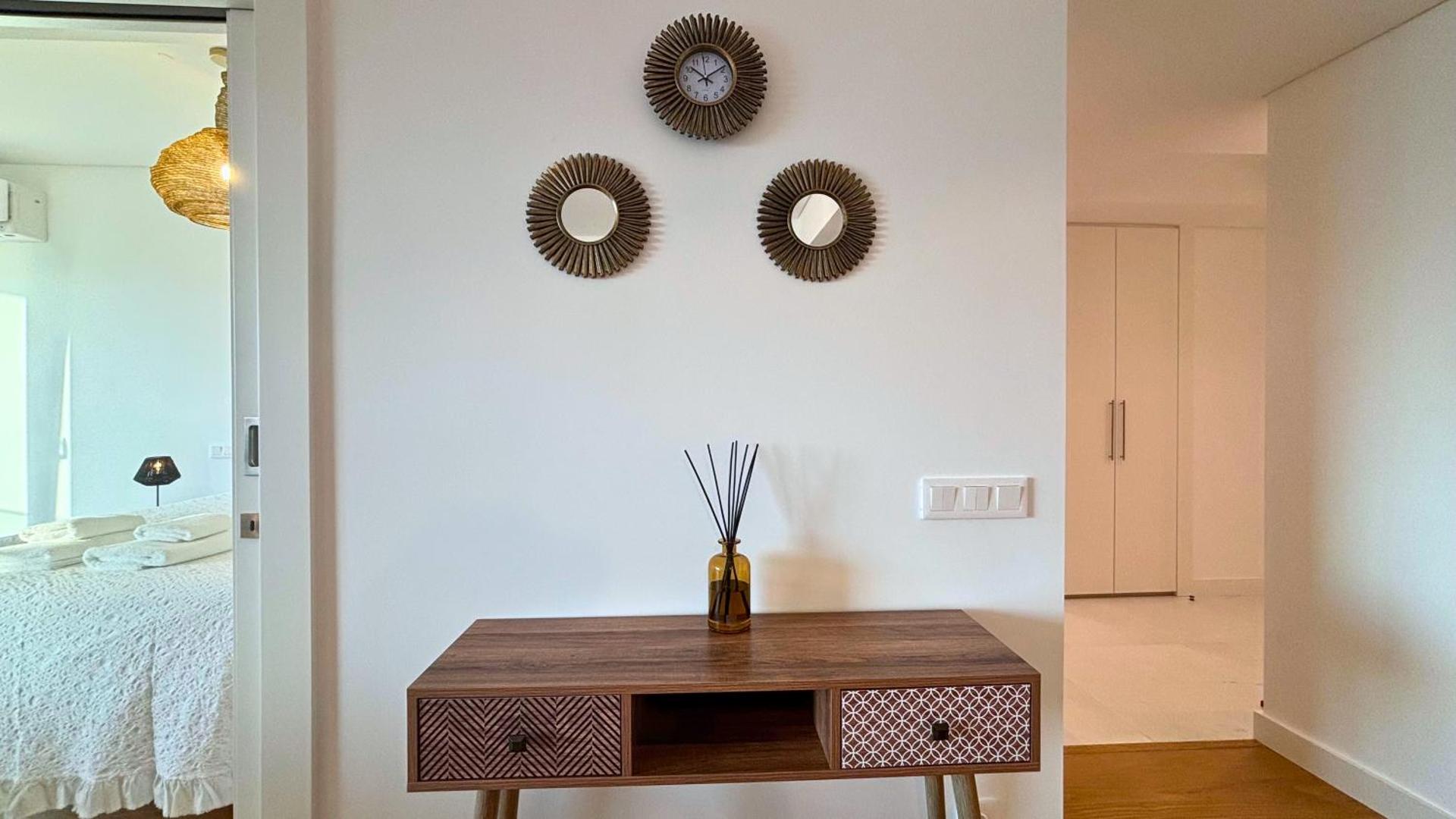 The Venus Apartment By Sam Houses