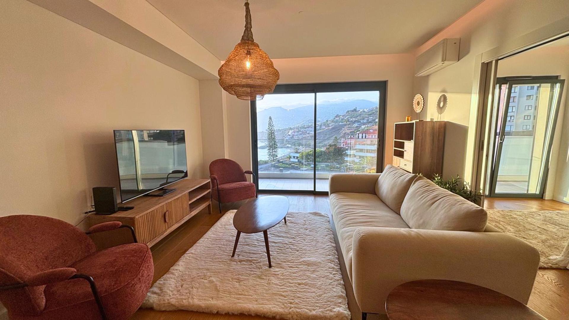 The Venus Apartment By Sam Houses