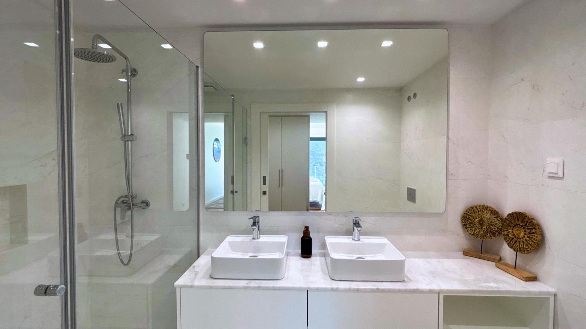 The Venus Apartment By Sam Houses