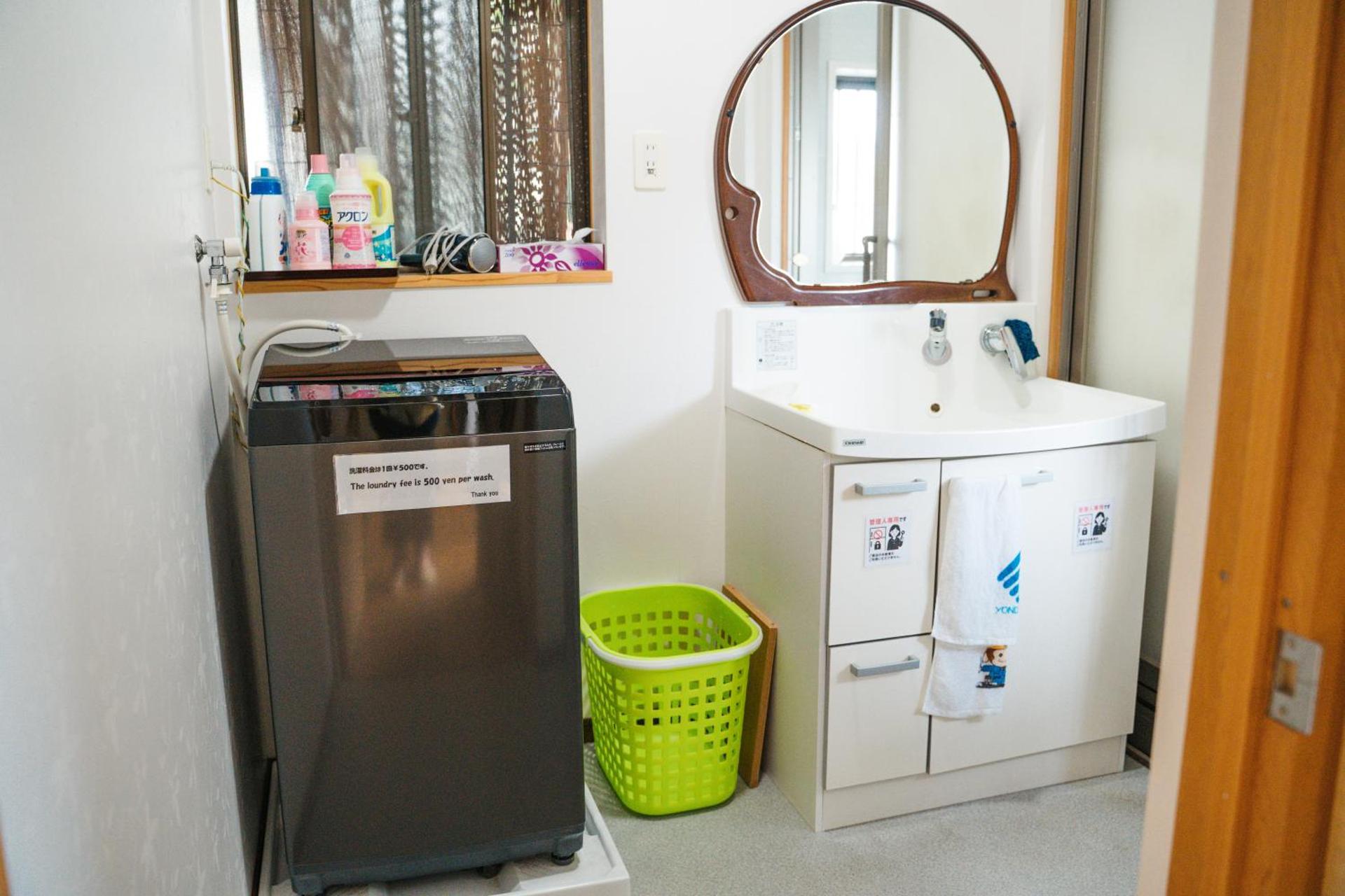 木の家ゲストハウス松山ドミトリー館