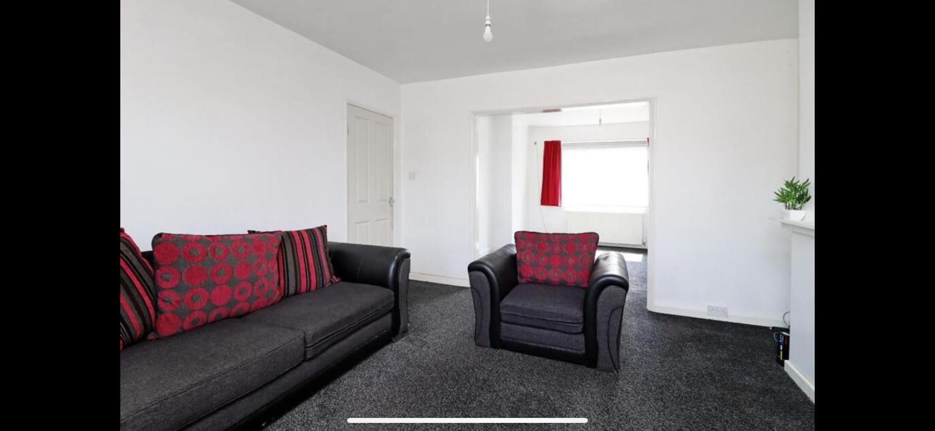 Family Friendly retreat in M33 Sale free parking