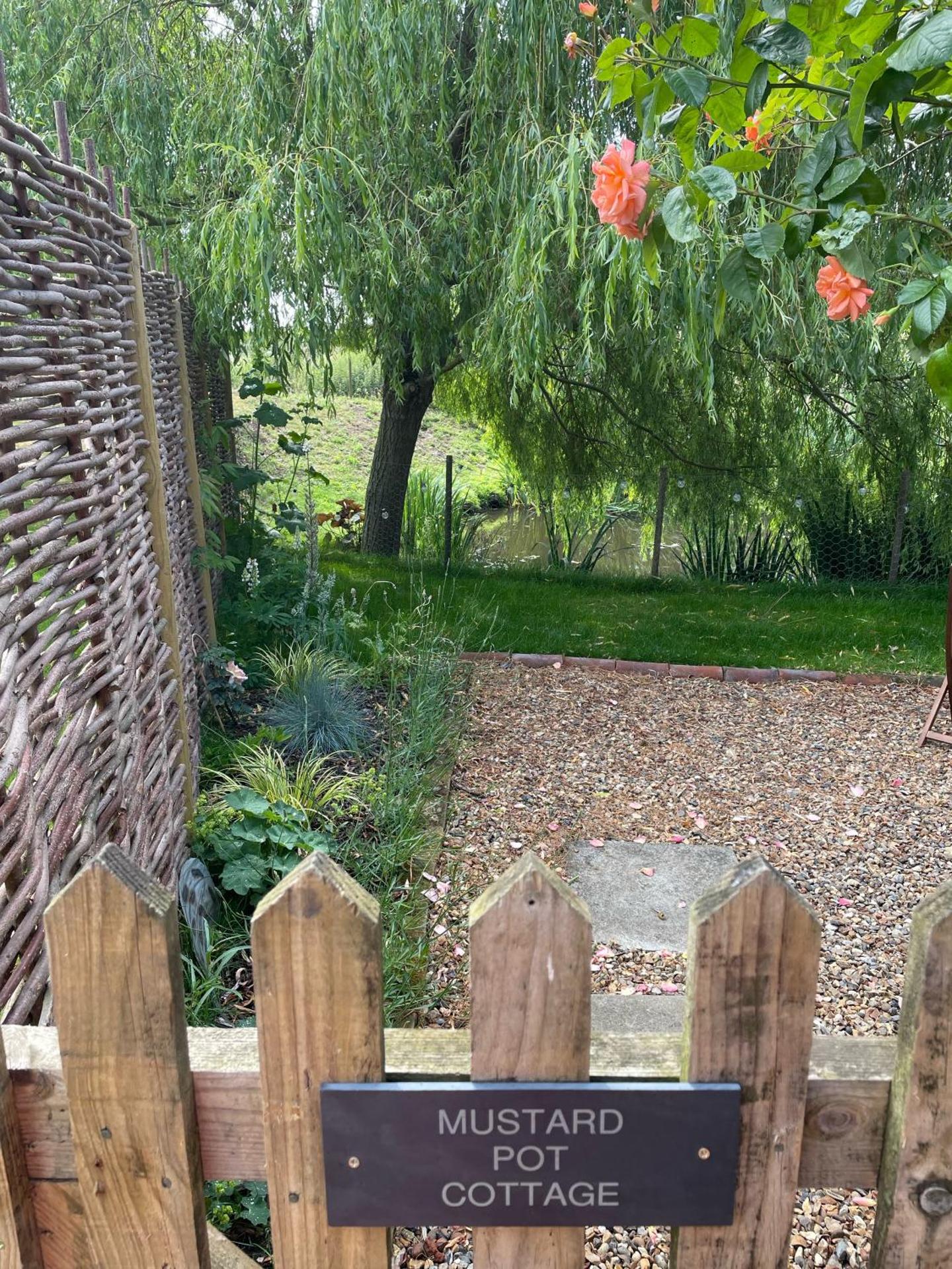 Mustard Pot Cottage