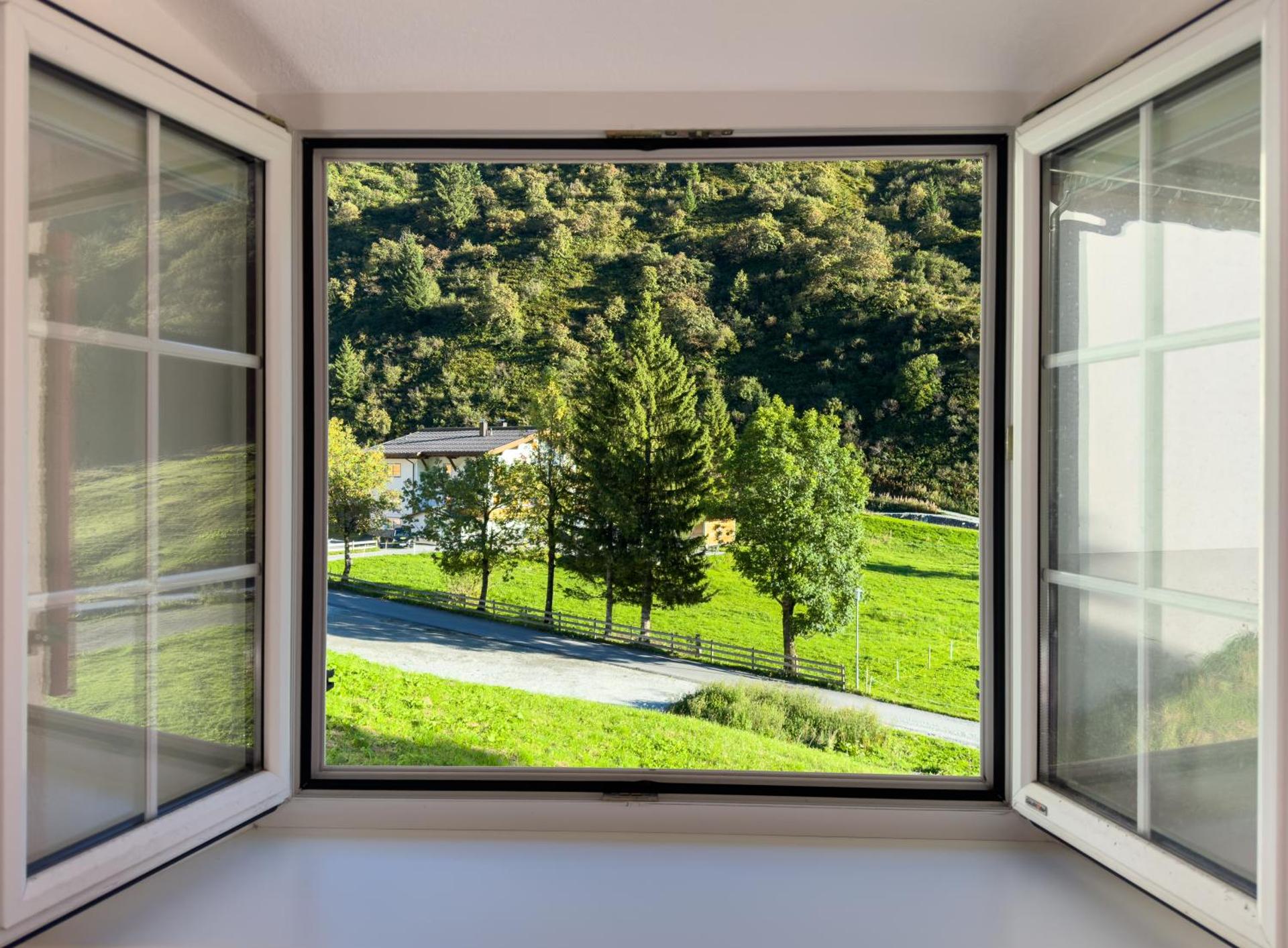 Berghaus Stuben Arlberg mit Sauna Panoramablick und Nähe zur Piste