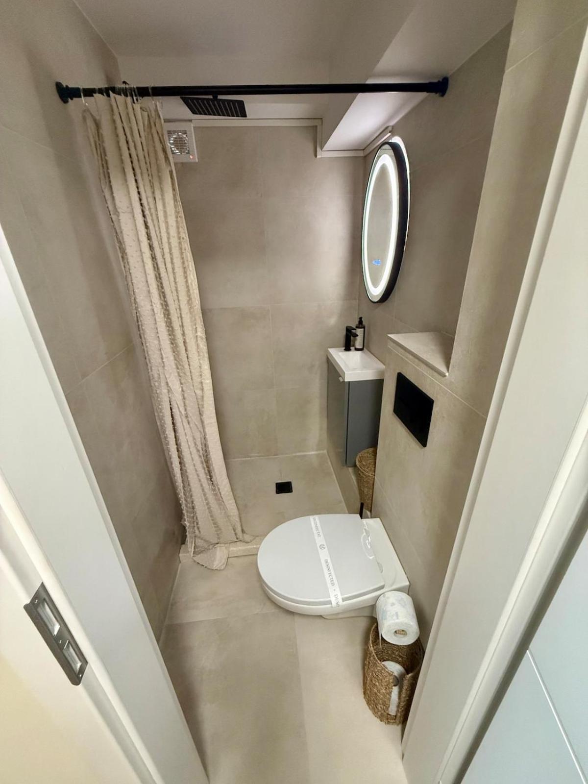 Constanta Seaside Studio Demisol