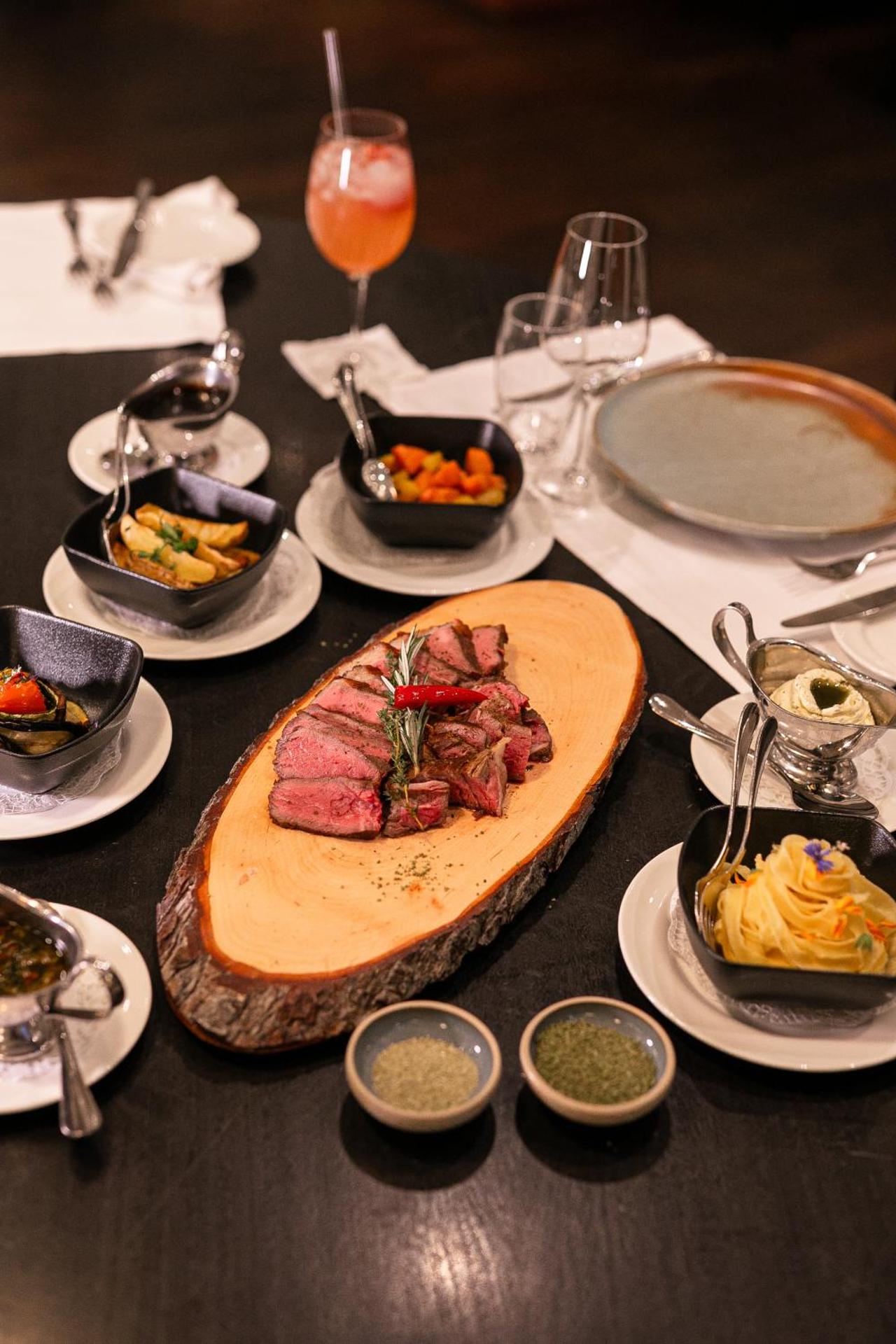 Restaurant/places to eat