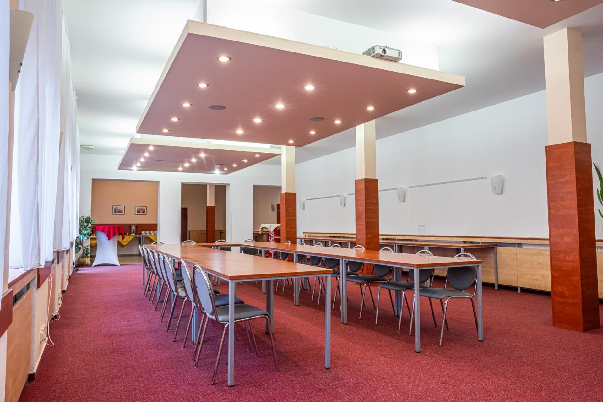 Meeting/conference room